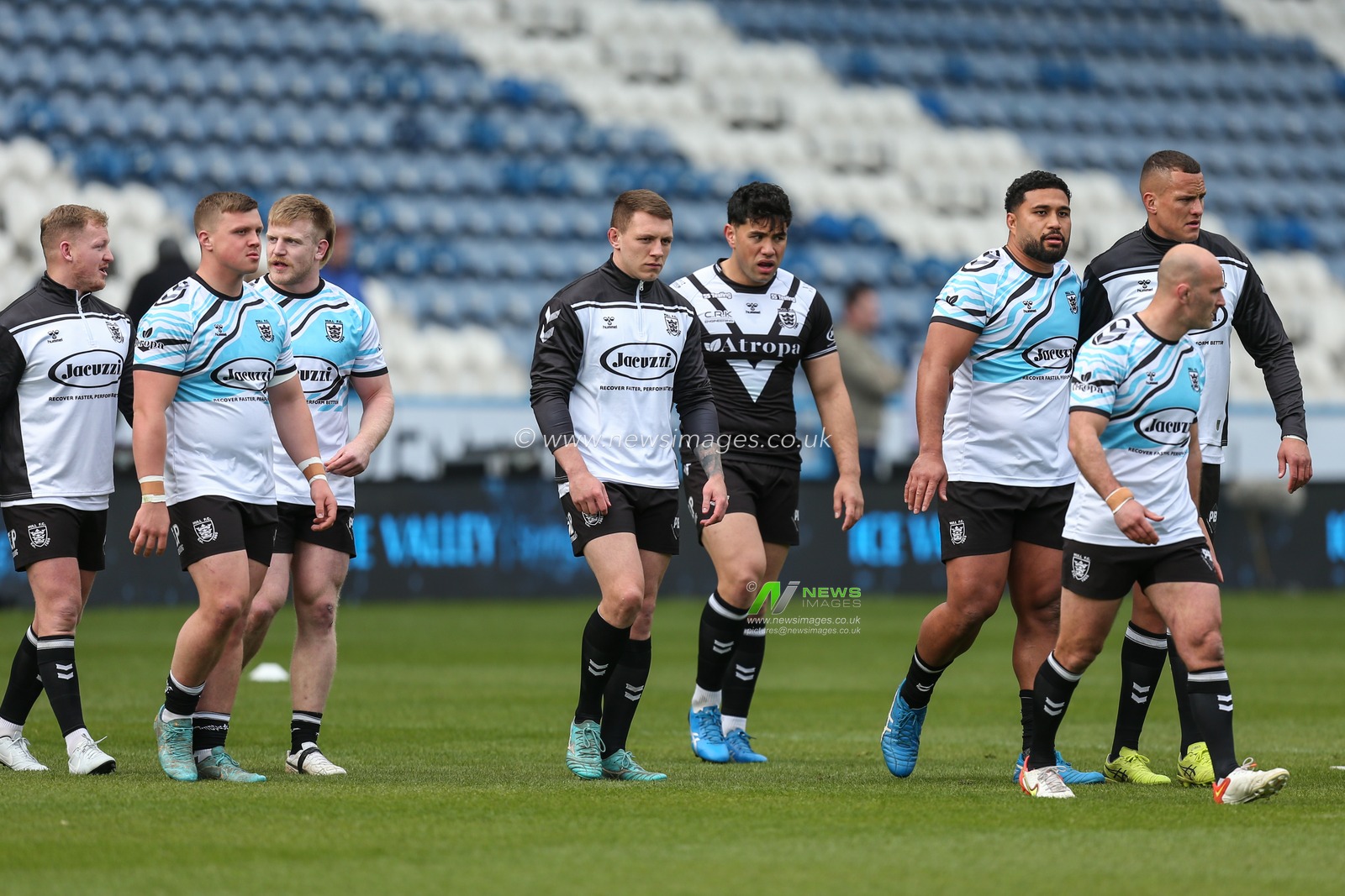 Hull FC take to the field for the pre-game warm-up