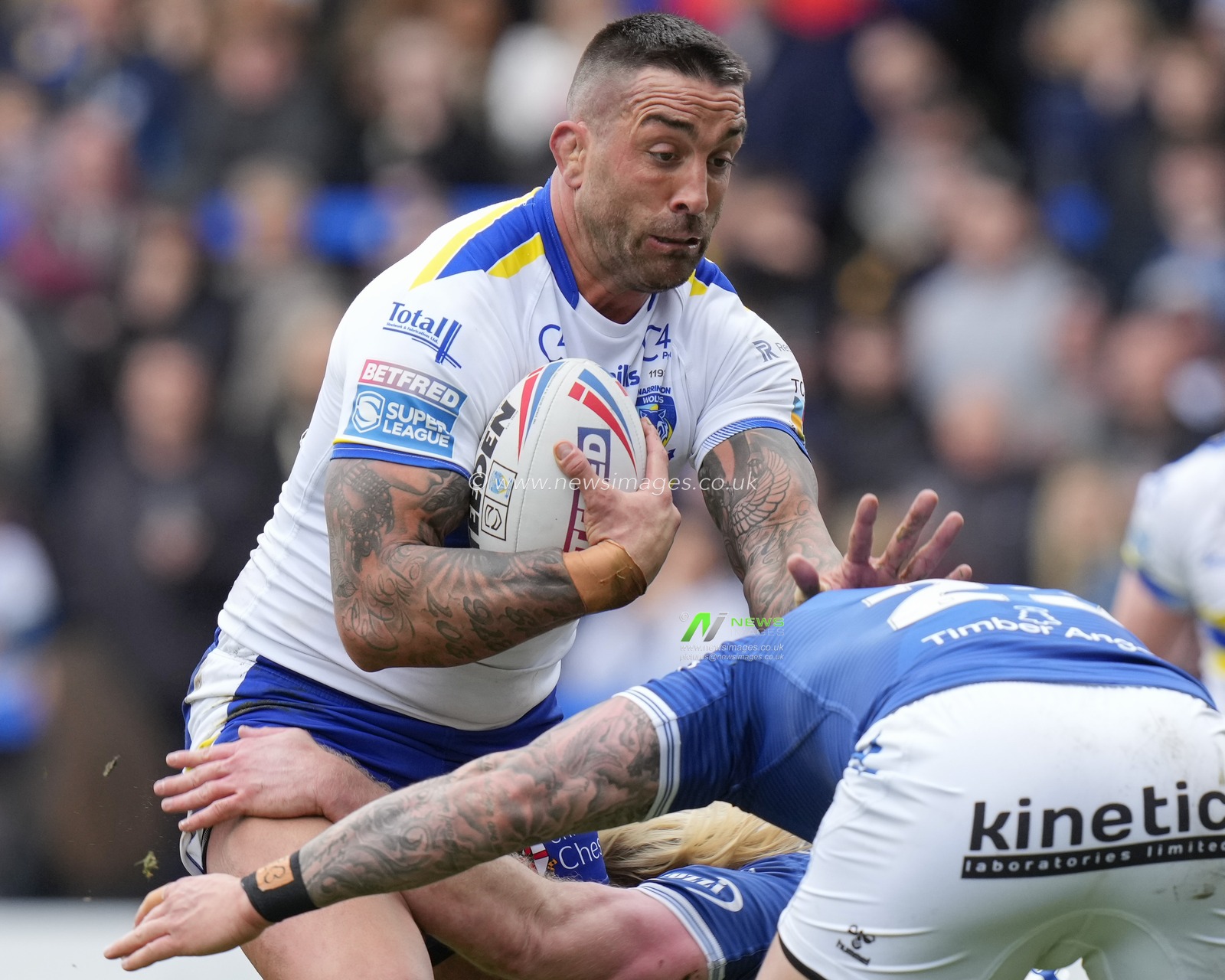 Paul Vaughan #10 of Warrington Wolves during the Betfred Super League Round 7 match Warrington Wolves vs Hull FC at Halliwell Jones Stadium, Warrington, United Kingdom, 1st April 2023

(Photo by Steve Flynn/News Images)