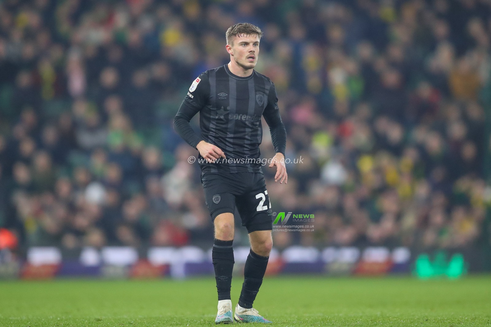 Regan Slater #27 of Hull City during the Sky Bet Championship match Norwich City vs Hull City at Carrow Road, Norwich, United Kingdom, 14th February 2023

(Photo by Gareth Evans/News Images)