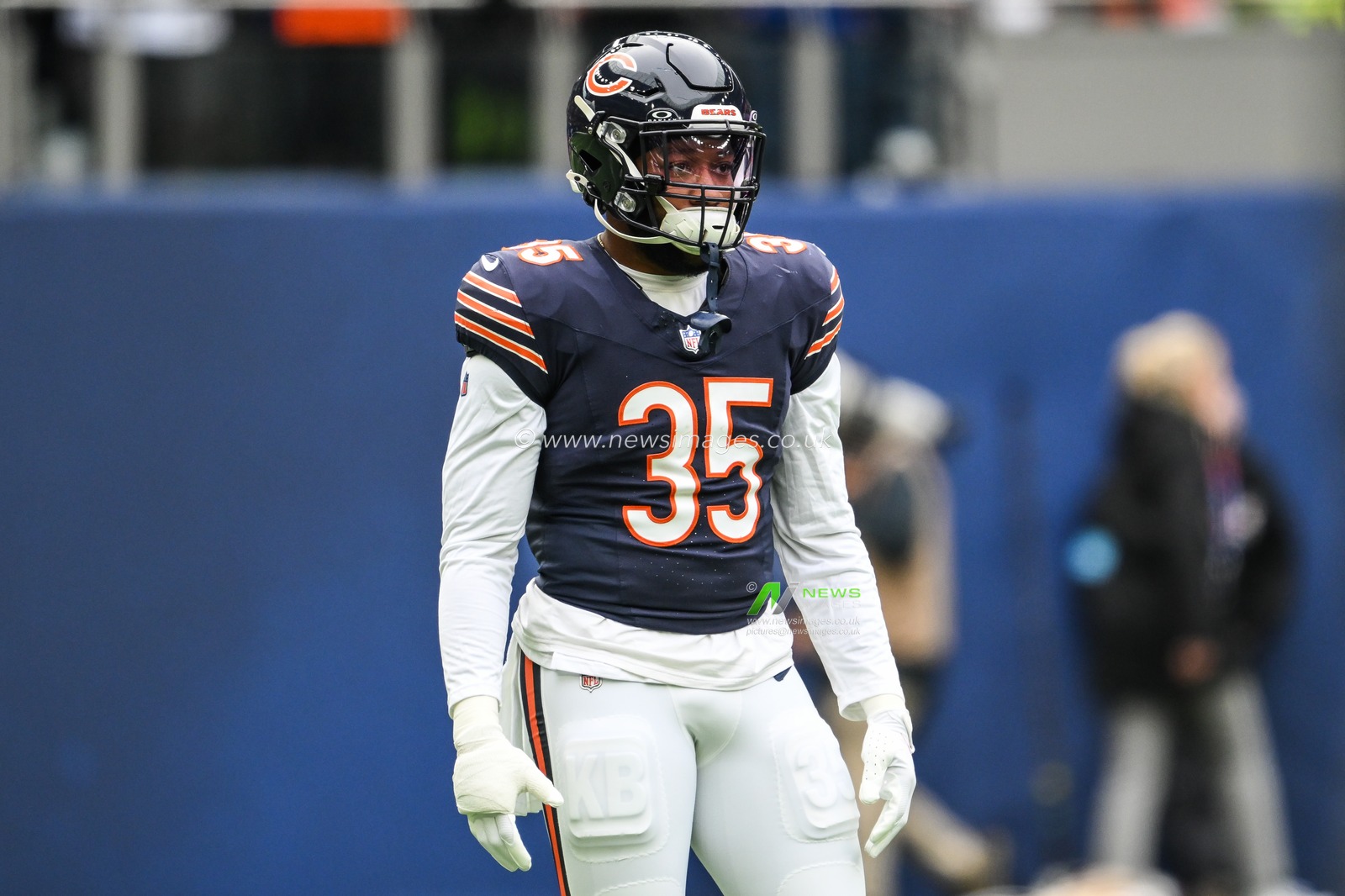 Khari Blasingame of the Chicago Bears during pre game warm ups ahead of the Week 6 match Chicago Bears vs Jacksonville Jaguars at Tottenham Hotspur Stadium, London, United Kingdom, 13th October 2024

(Photo by Craig Thomas/News Images)