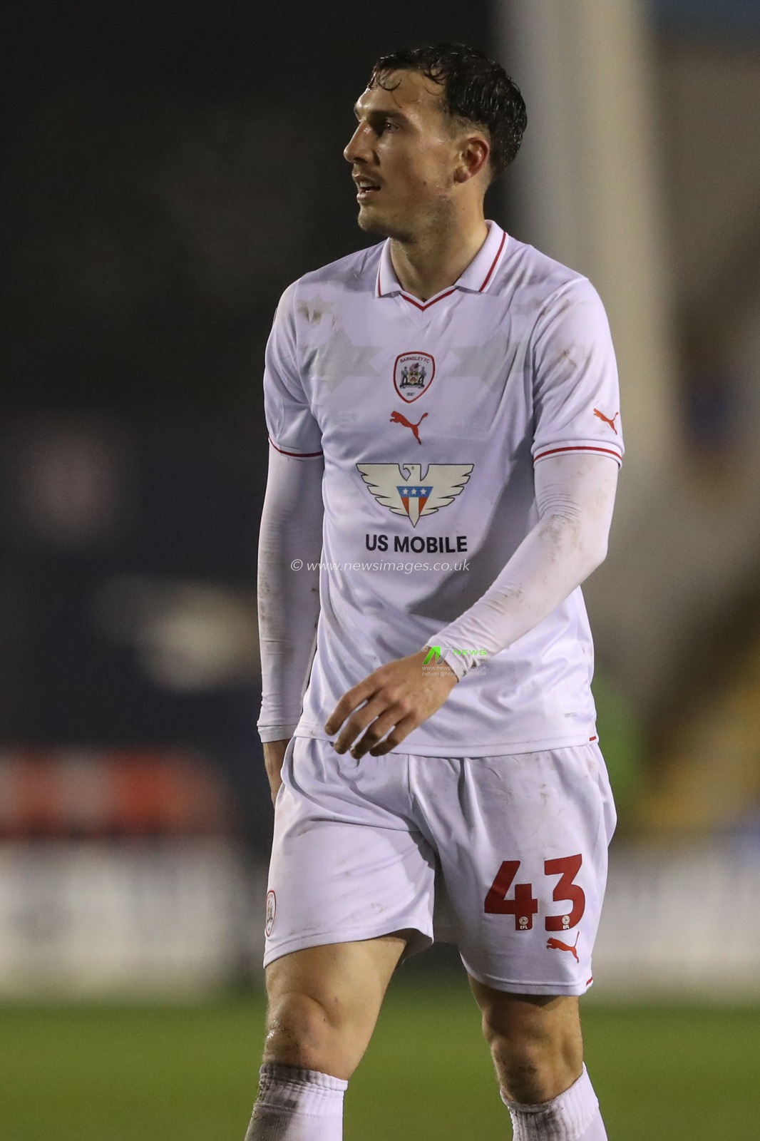 Josh Earl of Barnsley during the Sky Bet League 1 match Shrewsbury Town vs Barnsley at Croud Meadow, Shrewsbury, United Kingdom, 13th February 2024

(Photo by Alfie Cosgrove/News Images)