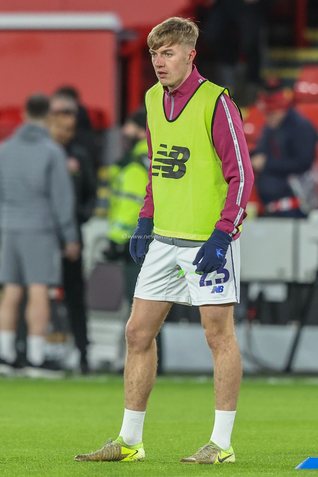 Joel Bagan of Cardiff City in the pregame warmup session during the Emirates FA Cup 3rd Round match Sheffield United vs Cardiff City at Bramall Lane, Sheffield, United Kingdom, 9th January 2025

(Photo by Alfie Cosgrove/News Images)