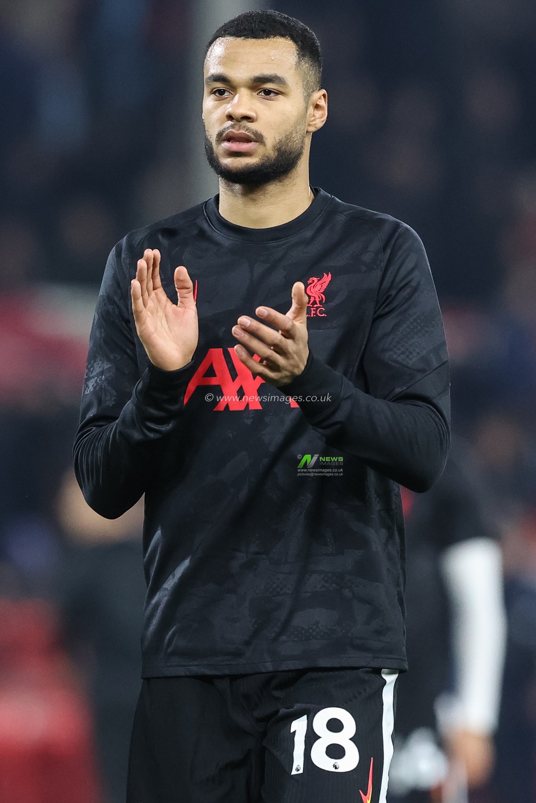 Harvey Elliott of Liverpool applauds the travelling fans during the Premier League match Nottingham Forest vs Liverpool at City Ground, Nottingham, United Kingdom, 14th January 2025

(Photo by Alfie Cosgrove/News Images)