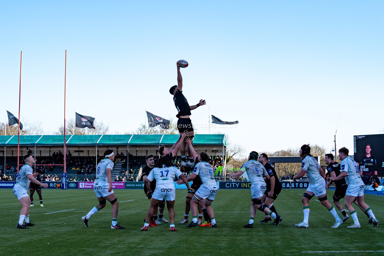 Theo McFarland #4 of Saracens wins the line out