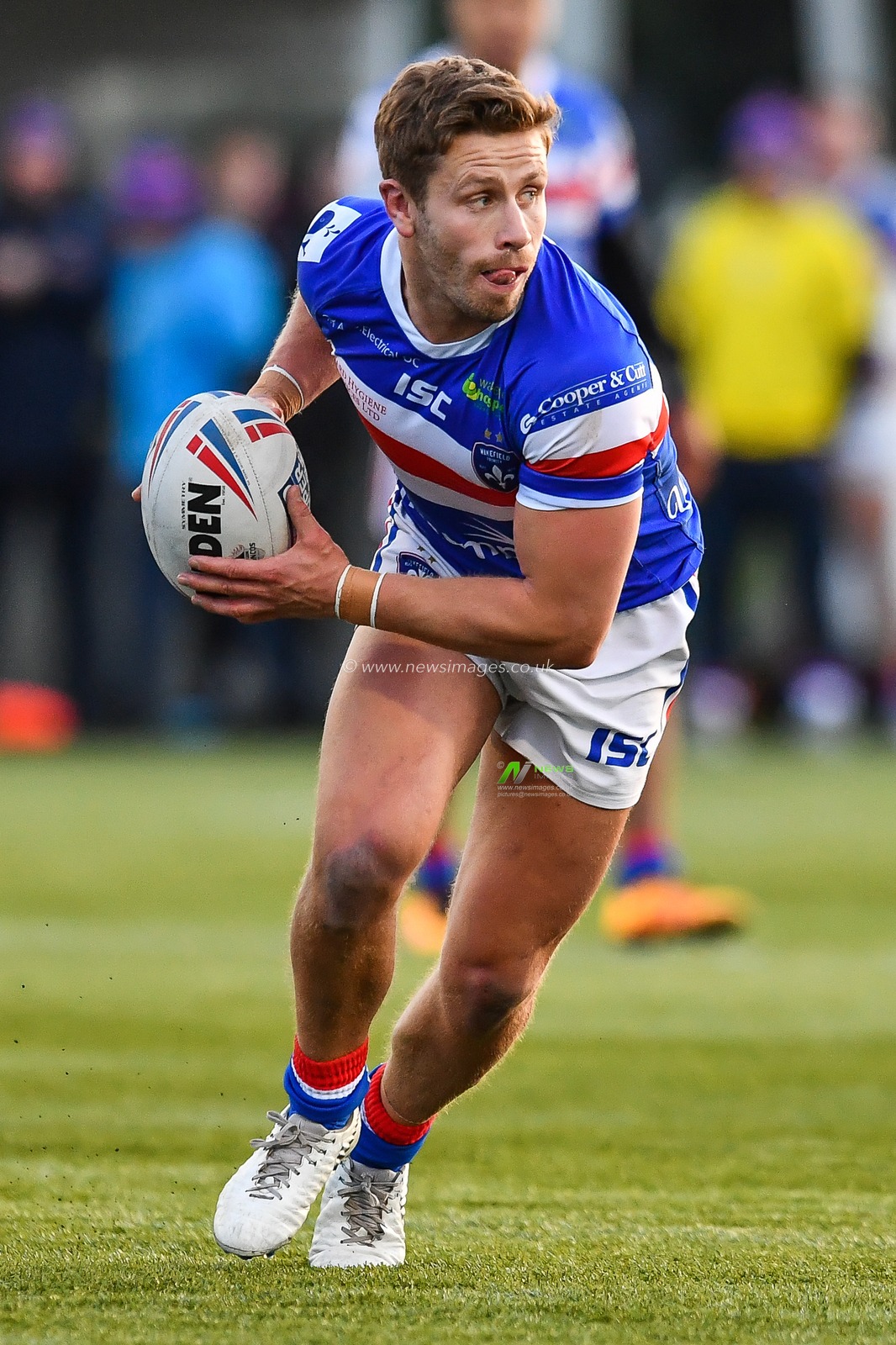 3rd February 2019 , Trailfinders Sports Ground, London, England; Betfred Super League, Round 1, London Broncos vs Wakefield Trinity ; Kyle Wood (9) of Wakefield Trinity in action


Credit: Craig Thomas/News Images