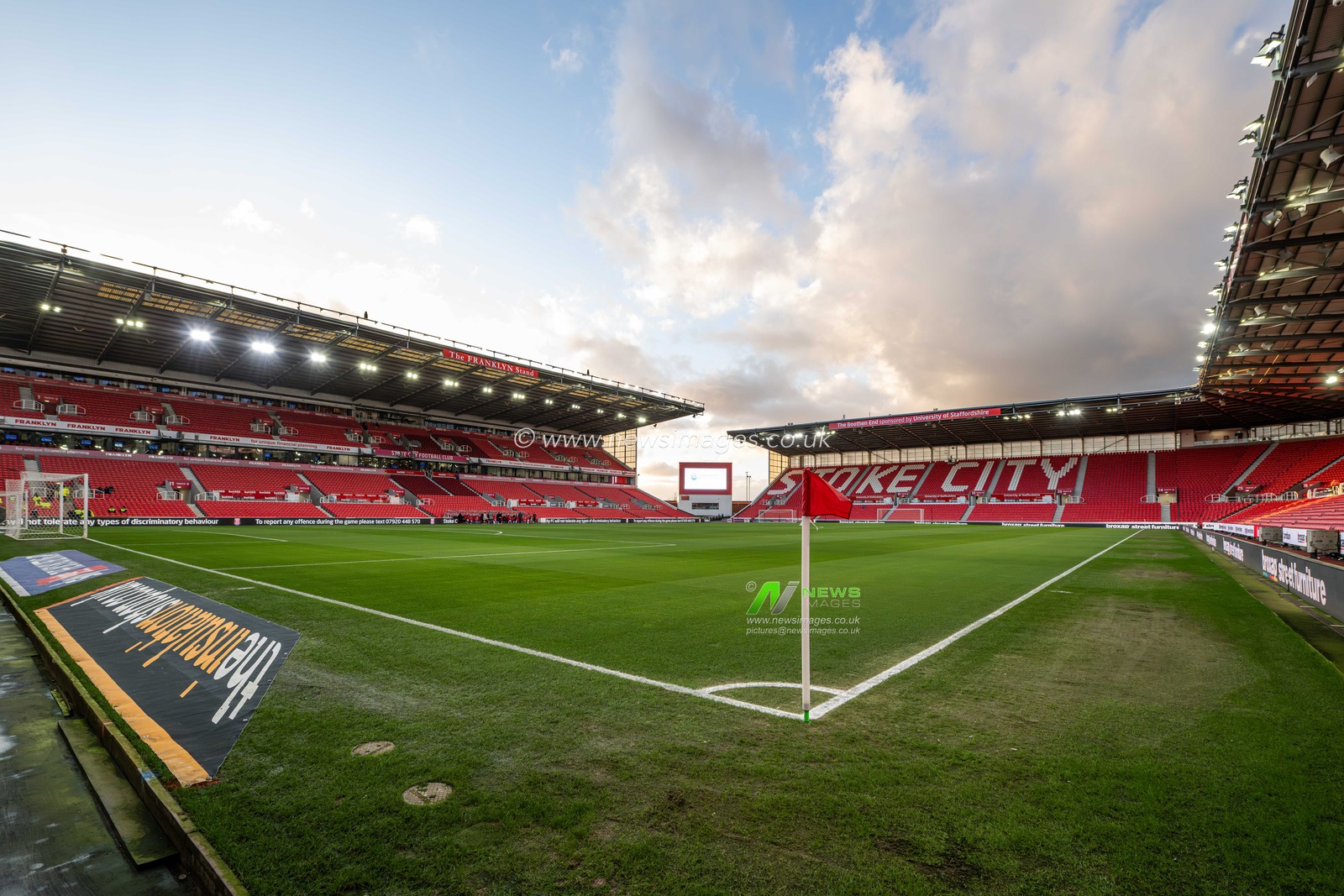 A general view of the Bet365 Stadium, Home of Stoke City ahead of the Sky Bet Championship match Stoke City vs Middlesbrough at Bet365 Stadium, Stoke-on-Trent, United Kingdom, 25th February 2025

(Photo by Craig Thomas/News Images)