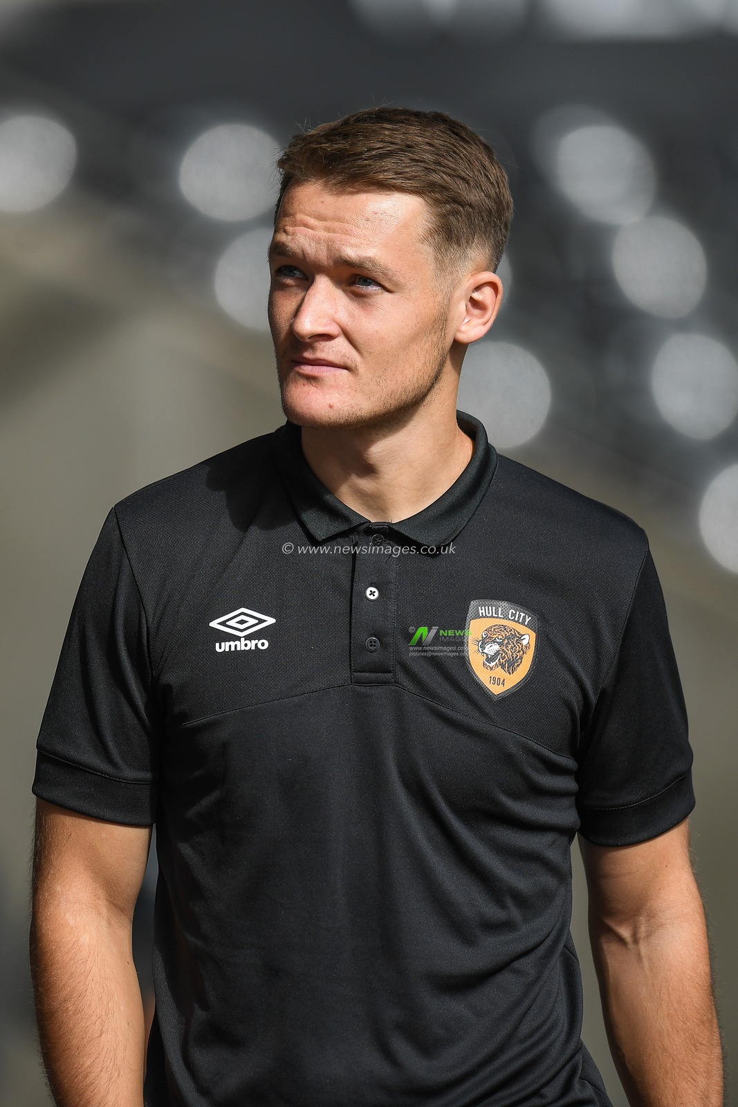 Sean McLoughlin #17 of Hull City arrives at Swansea.com stadium during the Sky Bet Championship match Swansea City vs Hull City at Swansea.com Stadium, Swansea, United Kingdom, 17th September 2022

(Photo by Mike Jones/News Images)