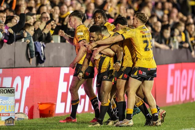 Betfred Super League Round 4 Castleford Tigers v Salford Red Devils