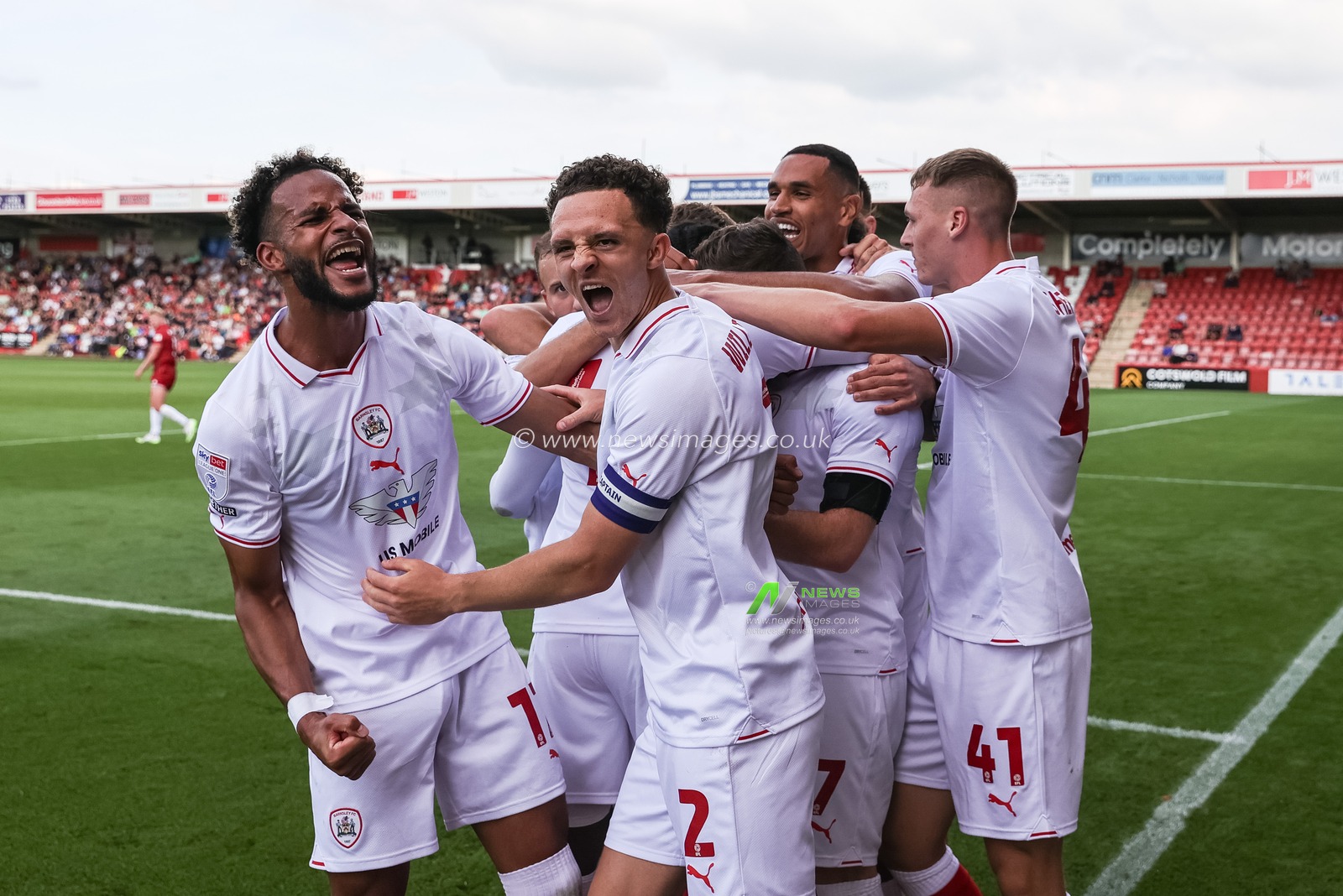 Devante Cole #44 of Barnsley celebrates his goal to make it 0-1 with team mates during the Sky Bet League 1 match Cheltenham Town vs Barnsley at The Jonny-Rocks Stadium, Cheltenham, United Kingdom, 2nd September 2023

(Photo by Mark Cosgrove/News Images)