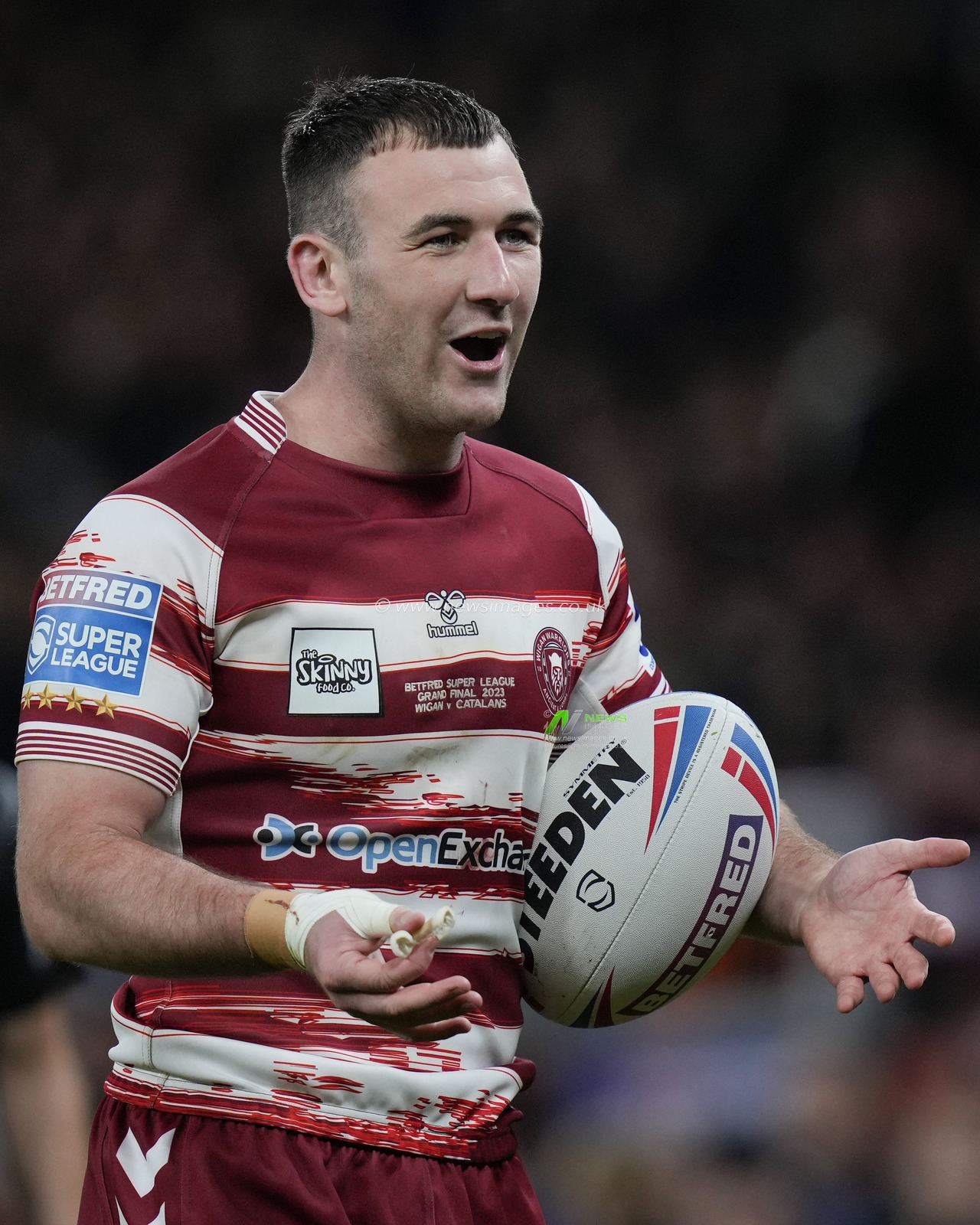 Harry Smith #7 of Wigan Warriors shouts instructions during the Betfred Super League Grand Final match Wigan Warriors vs Catalans Dragons at Old Trafford, Manchester, United Kingdom, 14th October 2023

(Photo by Steve Flynn/News Images)