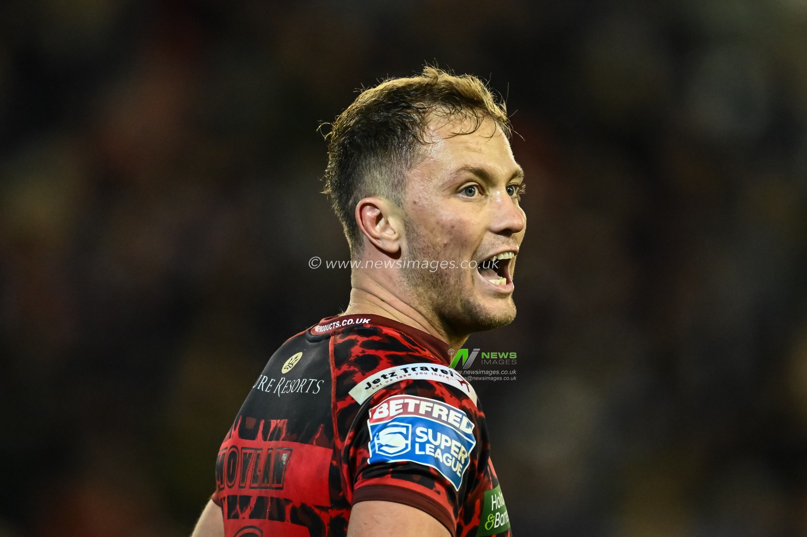 Matt Moylan of Leigh Leopards gives his team instructions during the Betfred Super League Round 1 match Leigh Leopards vs Huddersfield Giants at Leigh Sports Village, Leigh, United Kingdom, 16th February 2024

(Photo by Craig Thomas/News Images)