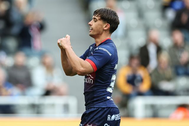 Arthur Mourgue of Hull KR celebrates his try during the Betfred Magic Weekend 2025 match Hull KR vs Salford Red Devils at St. James's Park, Newcastle, United Kingdom, 3rd May 2025

(Photo by Mark Cosgrove/News Images)
