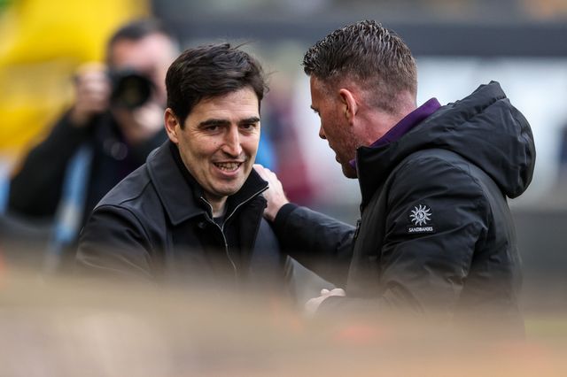 Andoni Iraola manager of Bournemouth and Rob Edwards manager of Wolverhampton Wanderers shake hands before the game during the Premier League match Wolverhampton Wanderers vs Bournemouth at Molineux, Wolverhampton, United Kingdom, 31st January 2026

(Photo by Alfie Cosgrove/News Images)
