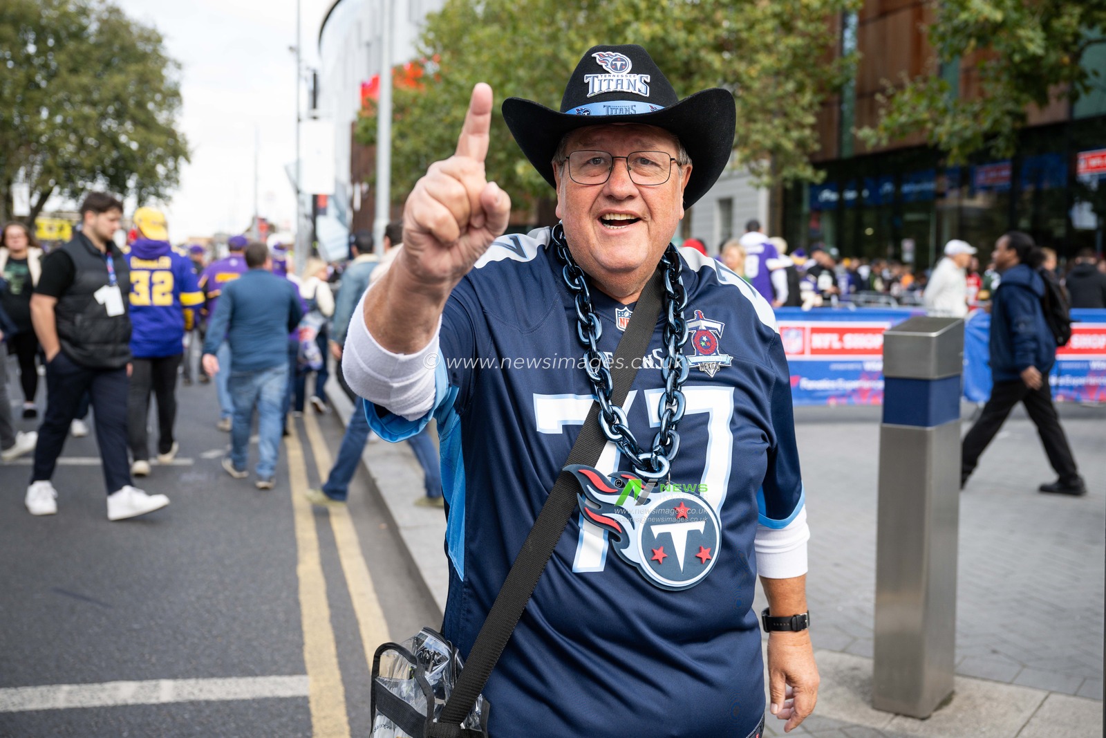 Fans arrive ahead of the Week 5 match New York Jets vs Minnesota Vikings at Tottenham Hotspur Stadium, London, United Kingdom, 6th October 2024

(Photo by Craig Thomas/News Images)