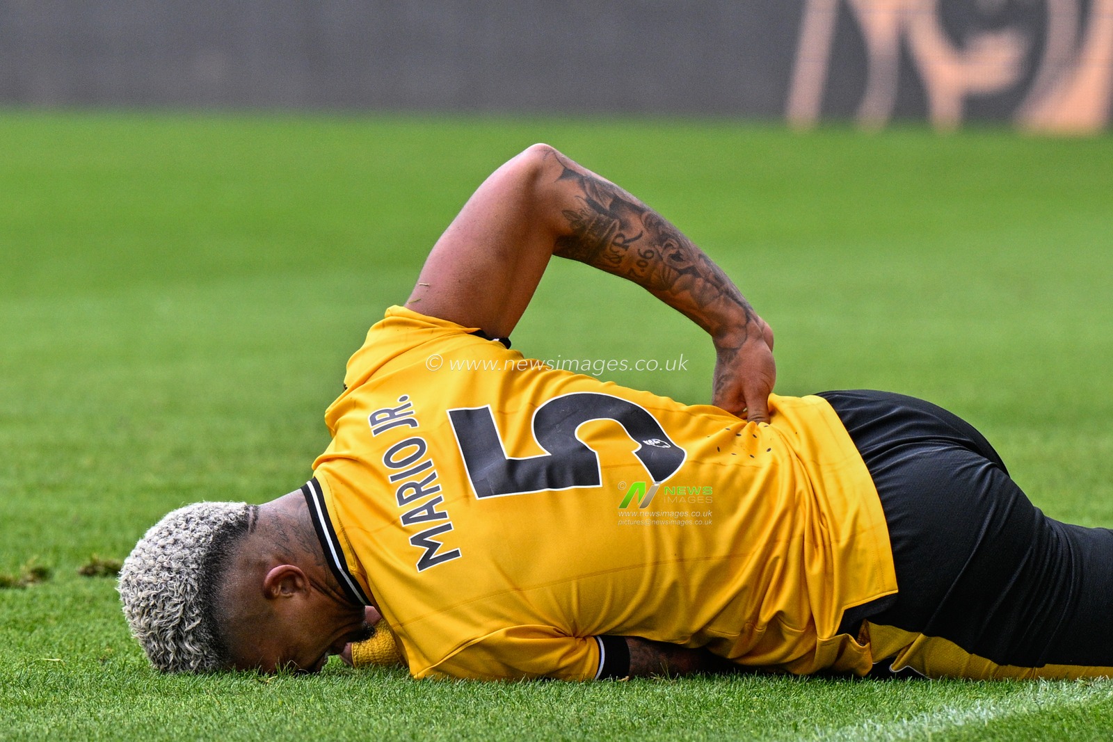 Mario Lemina of Wolverhampton Wanderers goes down with a knock during the Premier League match Wolverhampton Wanderers vs Sheffield United at Molineux, Wolverhampton, United Kingdom, 25th February 2024

(Photo by Cody Froggatt/News Images)