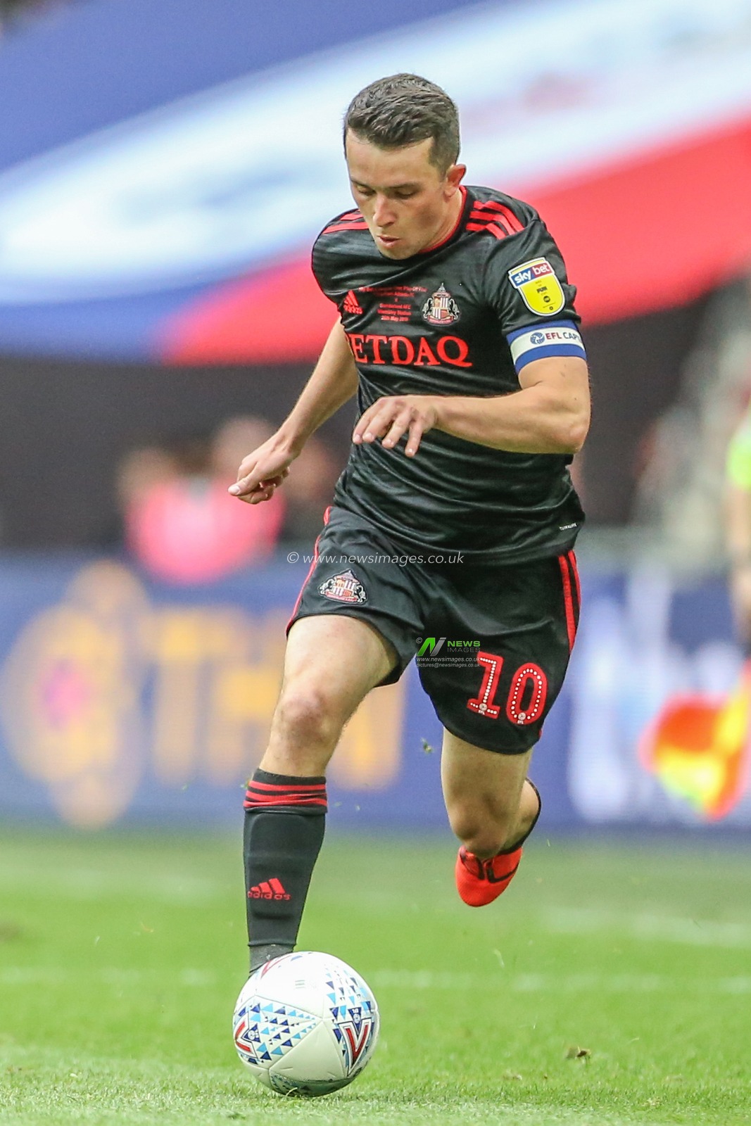 26th May 2019 , Wembley Stadium, London, England ; Sky Bet League 1 Playoff Final , Charlton Athletic vs Sunderland ; George Honeyman (10) of Sunderland during the game


Credit: Mark Cosgrove/News Images 


English Football League images are subject to DataCo Licence