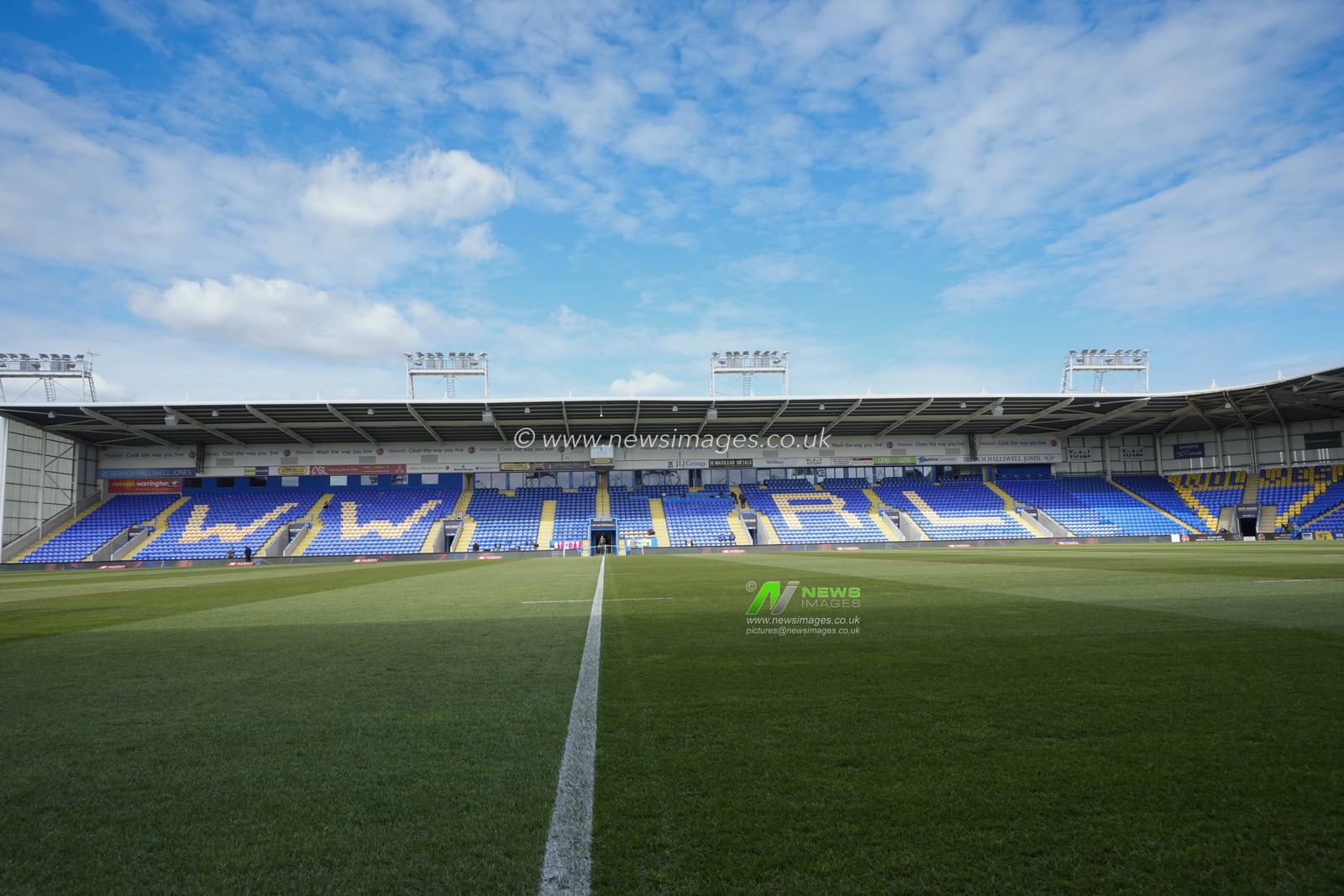 A general view of the Halliwell Jones Stadium before the  Betfred Super League Round 8 match Warrington Wolves vs Leigh Leopards at Halliwell Jones Stadium, Warrington, United Kingdom, 20th April 2024

(Photo by Steve Flynn/News Images)