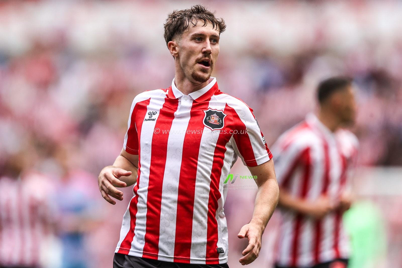 Trai Hume of Sunderland during the Premier League match Sunderland vs Fulham at Stadium Of Light, Sunderland, United Kingdom on 30 August 2026

(Photo by Alfie Cosgrove/News Images)