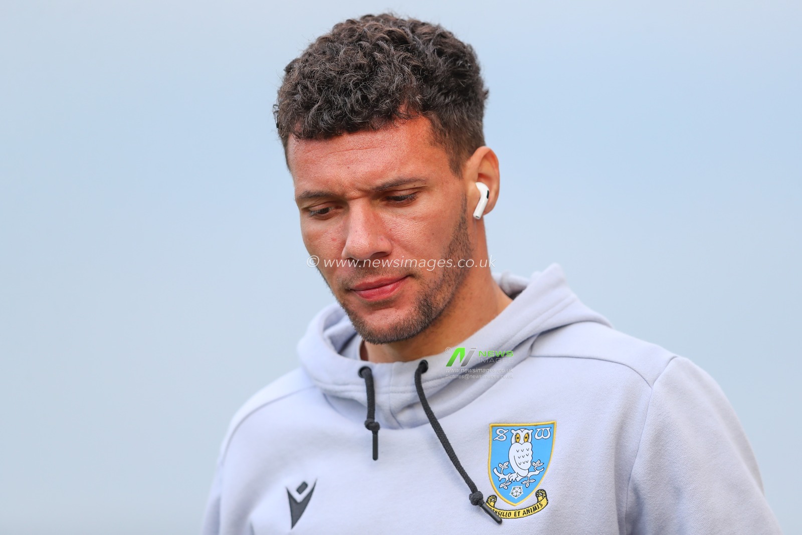 Marvin Johnson #18 of Sheffield Wednesday arrives ahead of the Sky Bet League 1 match Bristol Rovers vs Sheffield Wednesday at Memorial Stadium, Bristol, United Kingdom, 18th April 2023

(Photo by Gareth Evans/News Images)