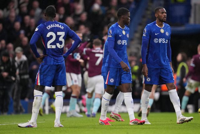 Chelsea players after conceding 1-1 equaliser late on during the Premier League match Chelsea vs Burnley at Stamford Bridge, London, United Kingdom on 21 February 2026

(Photo by Harvey Murphy/News Images)