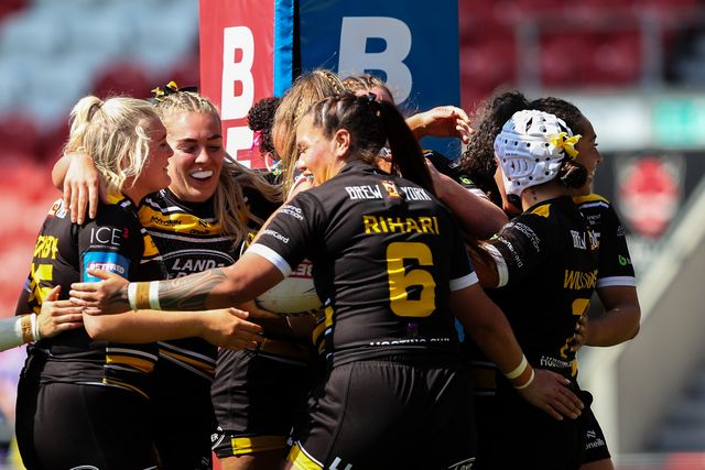 Rhiannon Marshall of York celebrates her try during the Betfred Women's Challenge Cup Semi-final match St Helens vs York City Knights at Totally Wicked Stadium, St Helens, United Kingdom, 11th May 2025

(Photo by Gareth Evans/News Images)