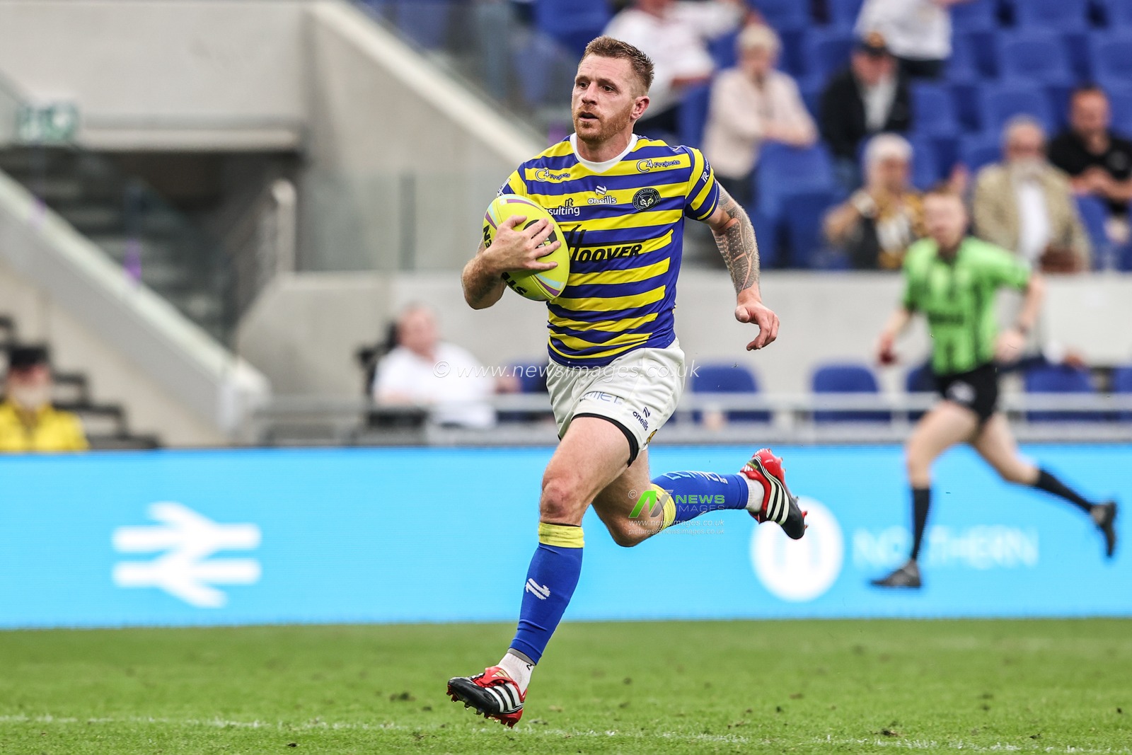 Danny Walker of Warrington Wolves breaks with the ball during the Betfred Super League Magic Weekend match Leigh Leopards vs Warrington Wolves at Leigh Sports Village, Leigh, United Kingdom on 04 July 2026

(Photo by Alfie Cosgrove/News Images)