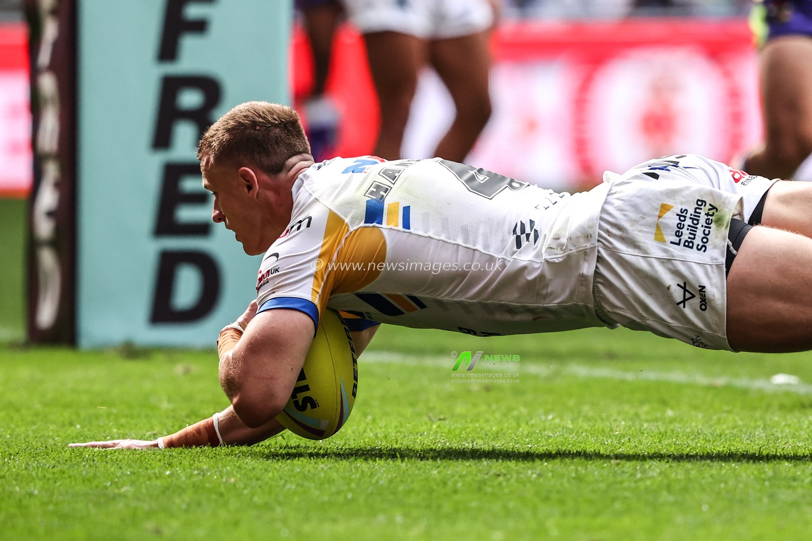 Ash Handley of Leeds Rhinos goes over for a try during the Betfred Super League Magic Weekend match Leeds Rhinos vs Bradford Bulls at Hill Dickinson Stadium, Liverpool, United Kingdom on 05 July 2026

(Photo by Alfie Cosgrove/News Images)