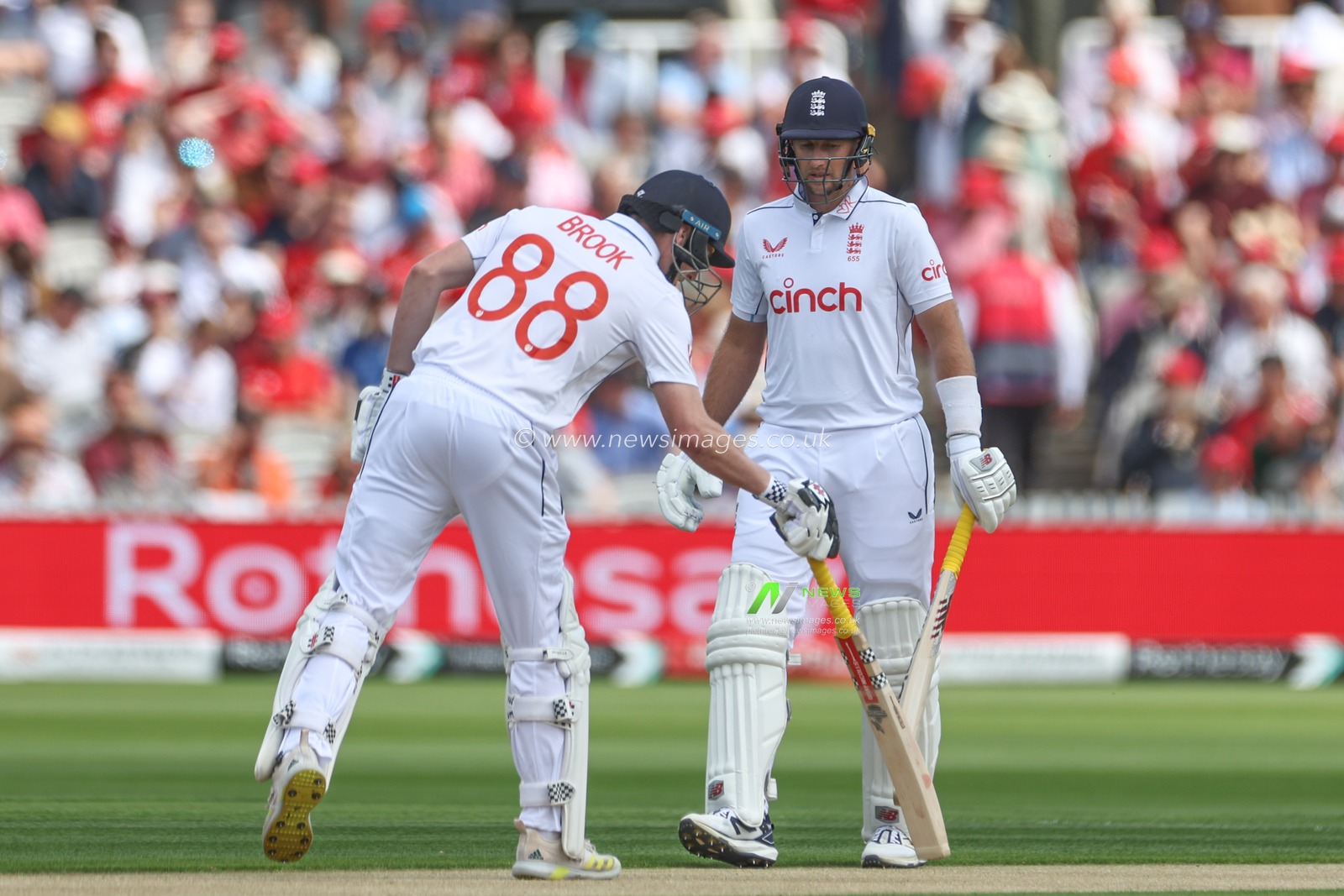 Joe Root of England speaks to Harry Brook of England during the Rothesay Test Match Day Two England v West Indies at Lords, London, United Kingdom, 11th July 2024

(Photo by Mark Cosgrove/News Images)