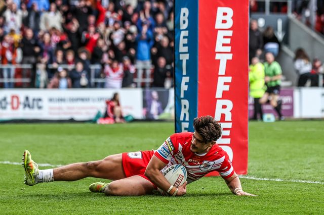 Bill Leyland of St Helens goes over for a try during the Betfred Super League round 7 match St Helens vs Wigan Warriors at The BrewDog Stadium, St Helens, United Kingdom on 03 April 2026

(Photo by Alfie Cosgrove/News Images)