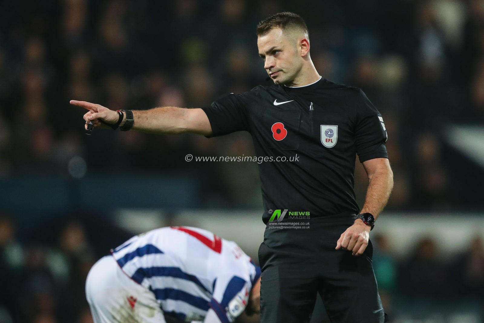 Referee Tom Nield disallows the goal scored by Jaidon Anthony of Burnley to make it 0-1 for a foul during the Sky Bet Championship match West Bromwich Albion vs Burnley at The Hawthorns, West Bromwich, United Kingdom, 7th November 2024

(Photo by Gareth Evans/News Images)
