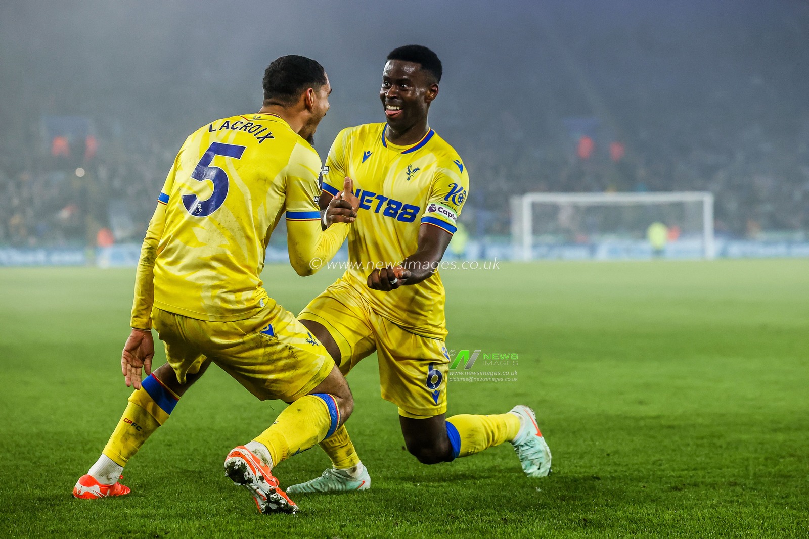 Marc Guehi of Crystal Palace celebrates his goal with Maxence Lacroix to make it 0-2 during the Premier League match Leicester City vs Crystal Palace at King Power Stadium, Leicester, United Kingdom, 15th January 2025

(Photo by Alfie Cosgrove/News Images)