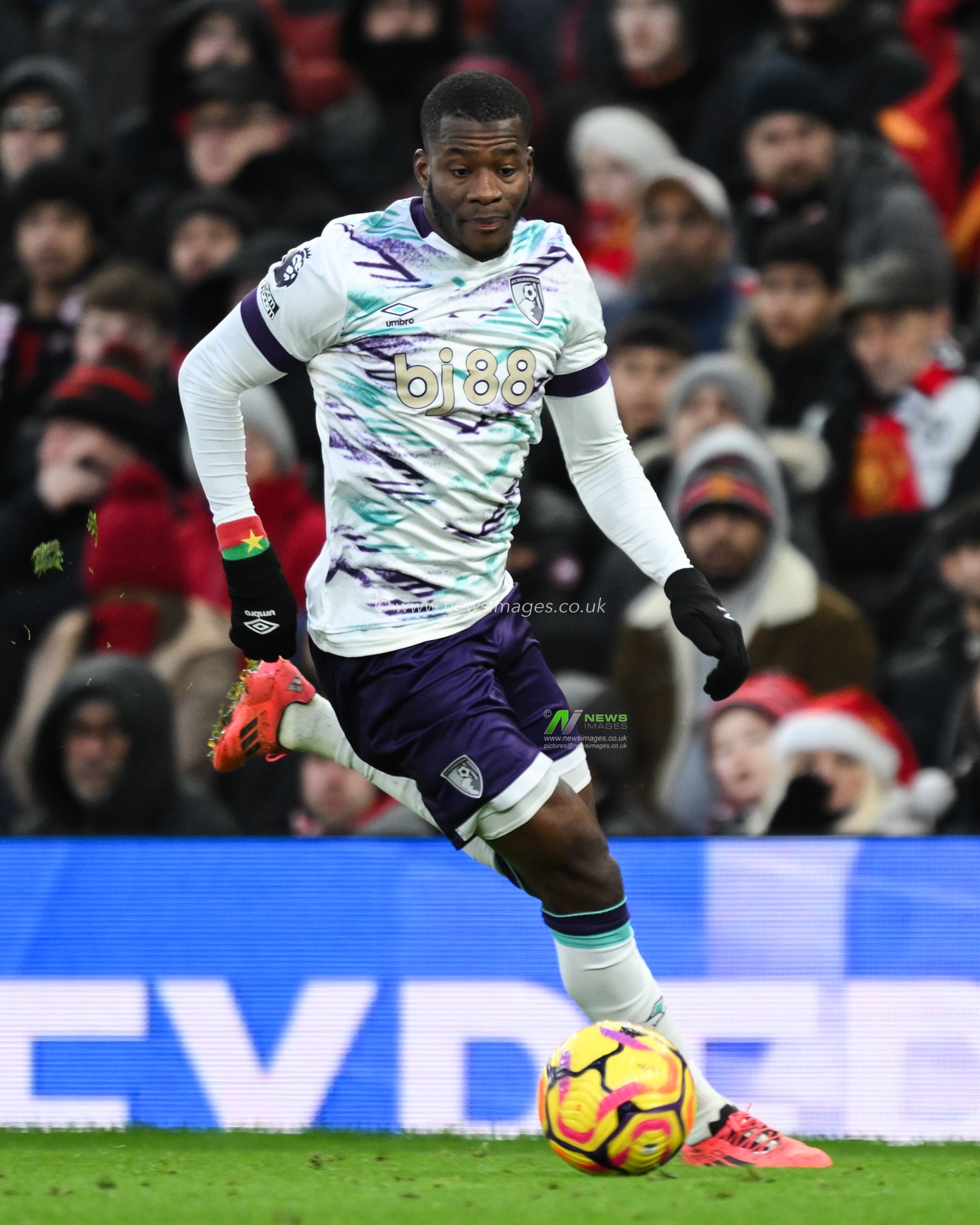 Dango Ouattara of Bournemouth in action during the Premier League match Manchester United vs Bournemouth at Old Trafford, Manchester, United Kingdom, 22nd December 2024

(Photo by Craig Thomas/News Images)