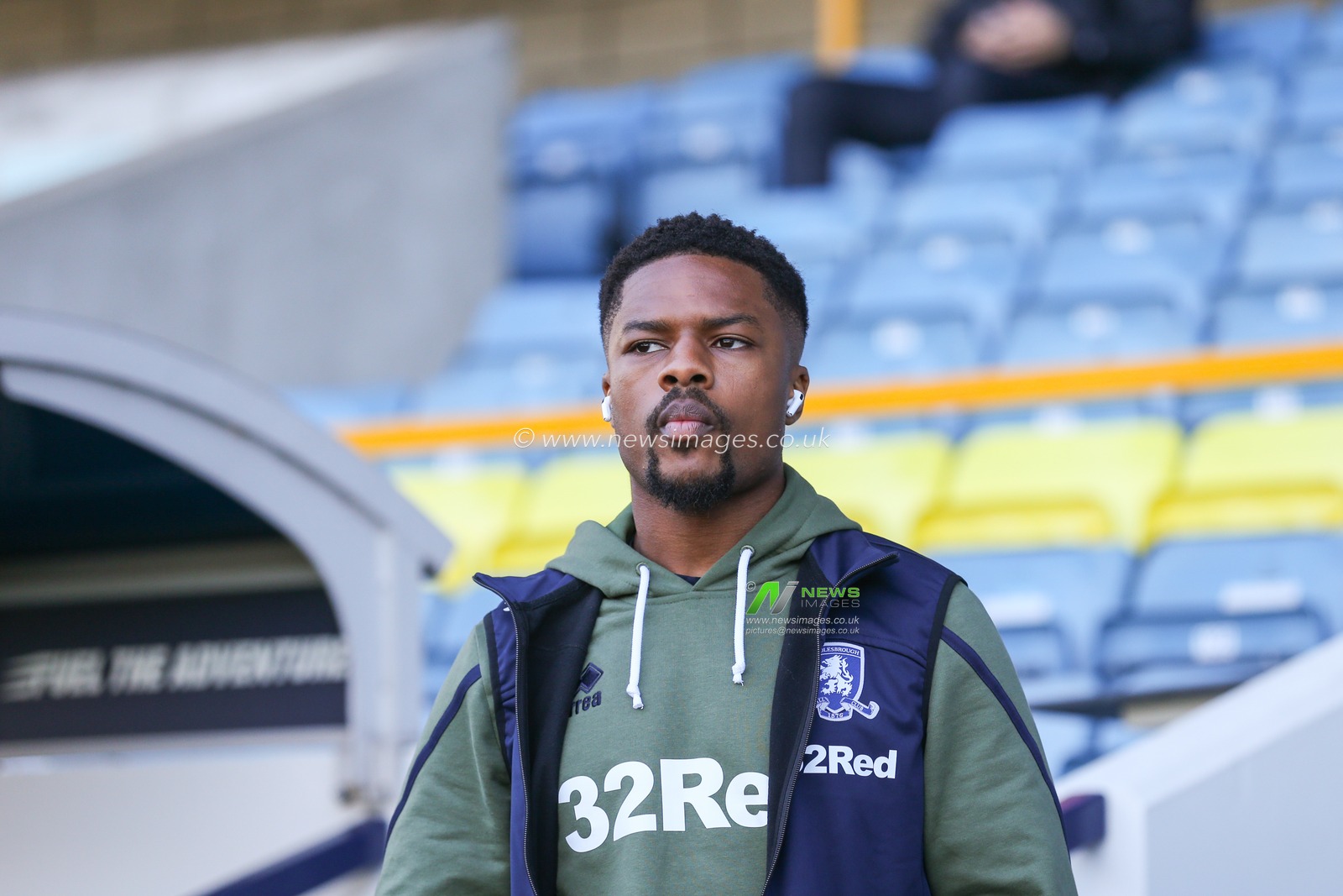 Chuba Akpom #29 of Middlesbrough arriving during the Sky Bet Championship match Millwall vs Middlesbrough at The Den, London, United Kingdom, 8th October 2022

(Photo by Arron Gent/News Images)