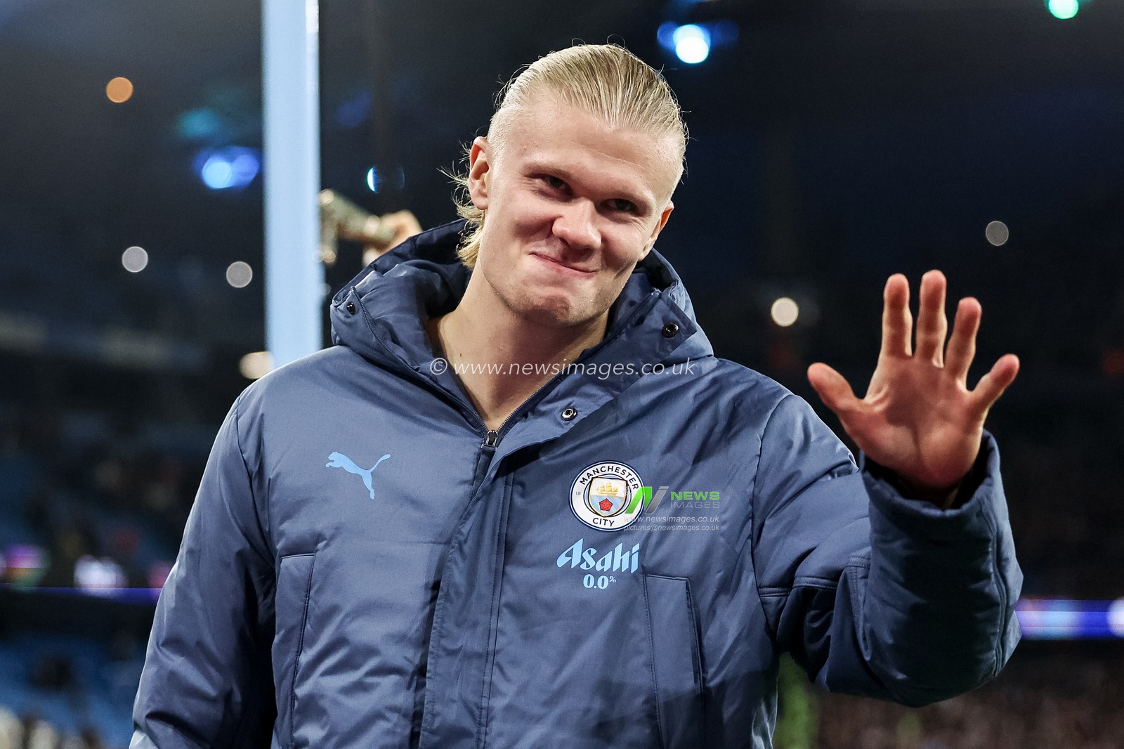 Erling Haaland of Manchester City waves to the fans after City win 5-0 during the UEFA Champions League, League Stage Manchester City v Sparta Prague at Etihad Stadium, Manchester, United Kingdom, 23rd October 2024

(Photo by Mark Cosgrove/News Images)