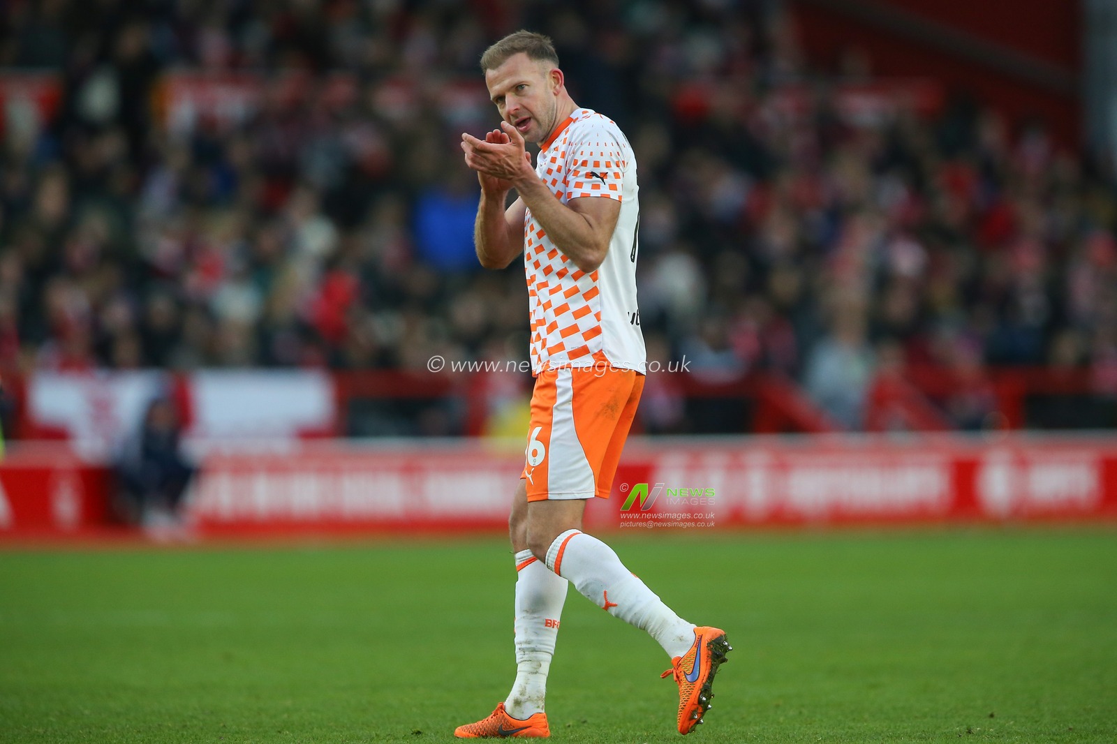 Jordan Rhodes of Blackpool applauds the travelling fans as he is substituted during the Emirates FA Cup Third Round match Nottingham Forest vs Blackpool at City Ground, Nottingham, United Kingdom, 7th January 2024

(Photo by Gareth Evans/News Images)