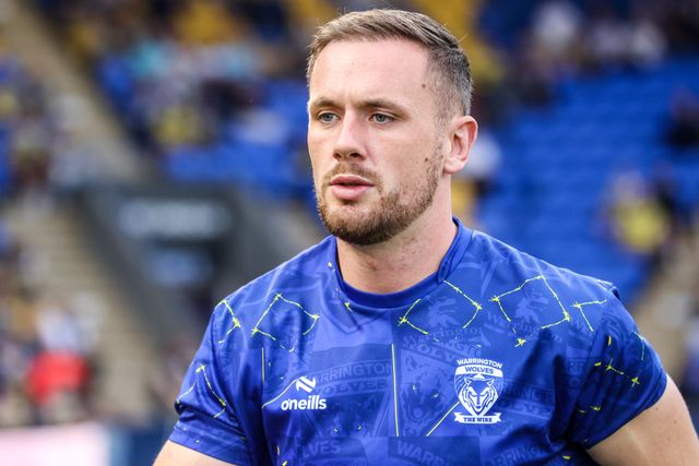 Ben Currie of Warrington Wolves in the pre-game warm up during the Betfred Super League round 15 match Warrington Wolves vs Leeds Rhinos at The Halliwell Jones Stadium, Warrington, United Kingdom on 18 June 2026

(Photo by Alfie Cosgrove/News Images)