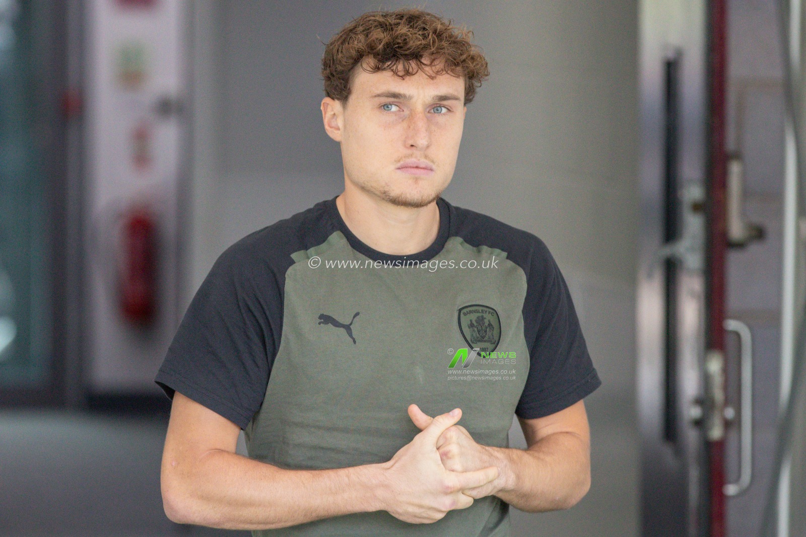 Callum Styles #20 of Barnsley arrives during the Sky Bet League 1 match Northampton Town vs Barnsley at Sixfields Stadium, Northampton, United Kingdom, 23rd September 2023

(Photo by Alfie Cosgrove/News Images)