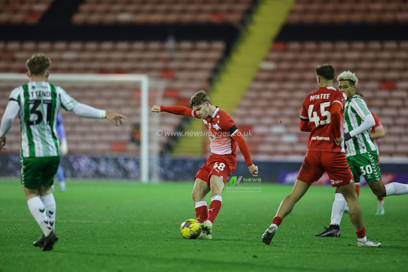 Luca Connell #48 of Barnsley in action during the Sky Bet League 1 match Barnsley vs Wycombe Wanderers at Oakwell, Barnsley, United Kingdom, 28th November 2023

(Photo by Mark Cosgrove/News Images)
