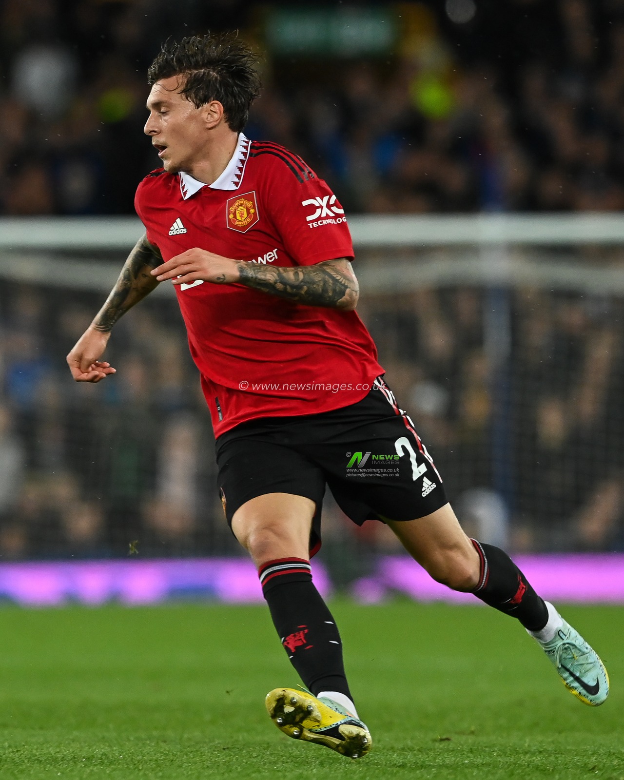 Victor LindelÃ¶f #2 of Manchester United during the Premier League match Everton vs Manchester United at Goodison Park, Liverpool, United Kingdom, 9th October 2022

(Photo by Craig Thomas/News Images)