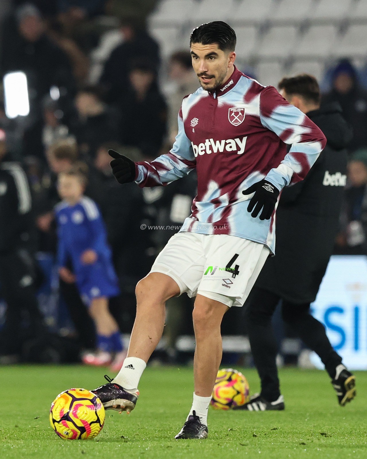 Carlos Soler of West Ham United West Ham United during the Premier League match Leicester City vs West Ham United at King Power Stadium, Leicester, United Kingdom, 3rd December 2024

(Photo by Alfie Cosgrove/News Images)