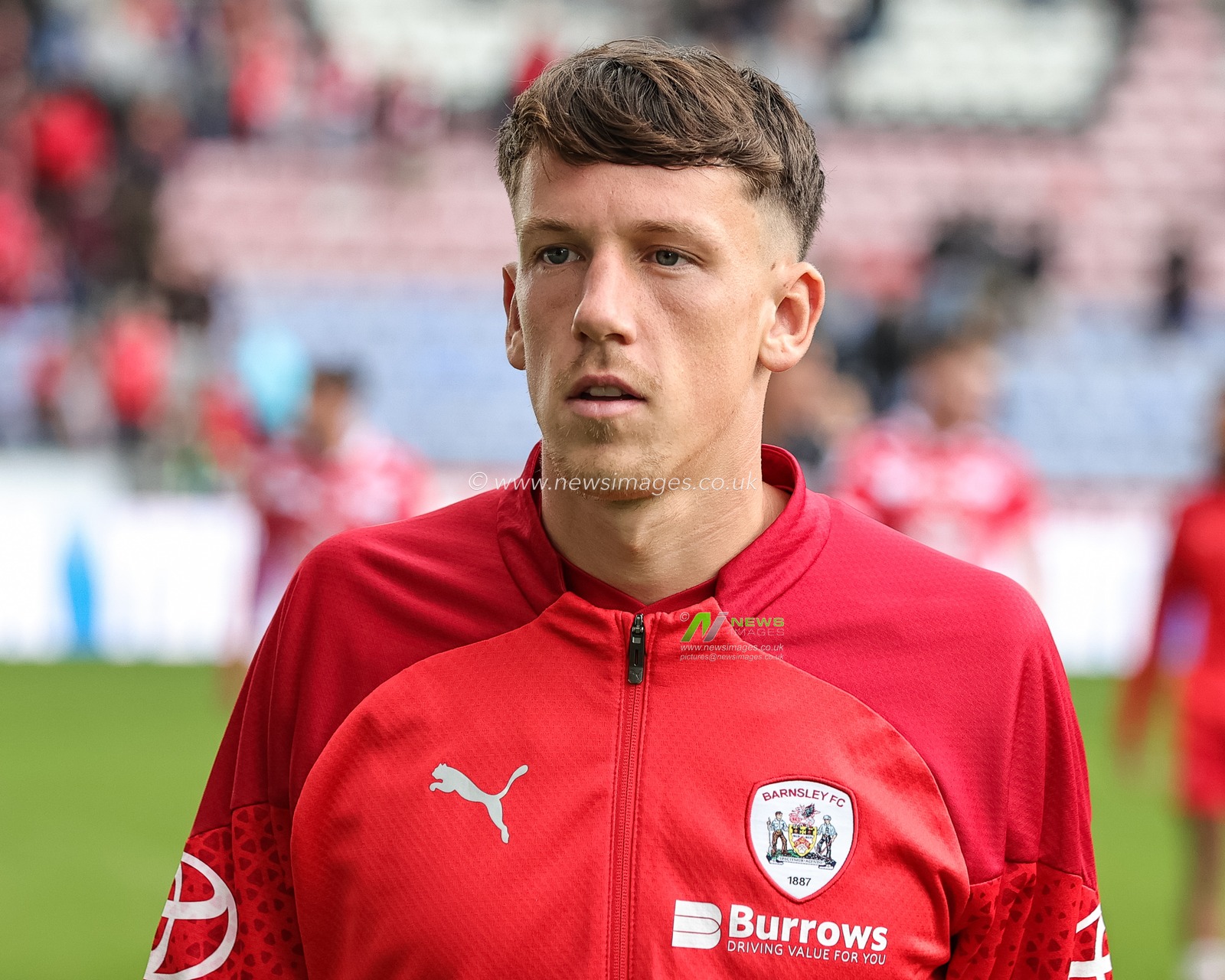 MaÃ«l de Gevigney #6 of Barnsley during the Sky Bet League 1 match Wigan Athletic vs Barnsley at DW Stadium, Wigan, United Kingdom, 26th August 2023

(Photo by Mark Cosgrove/News Images)