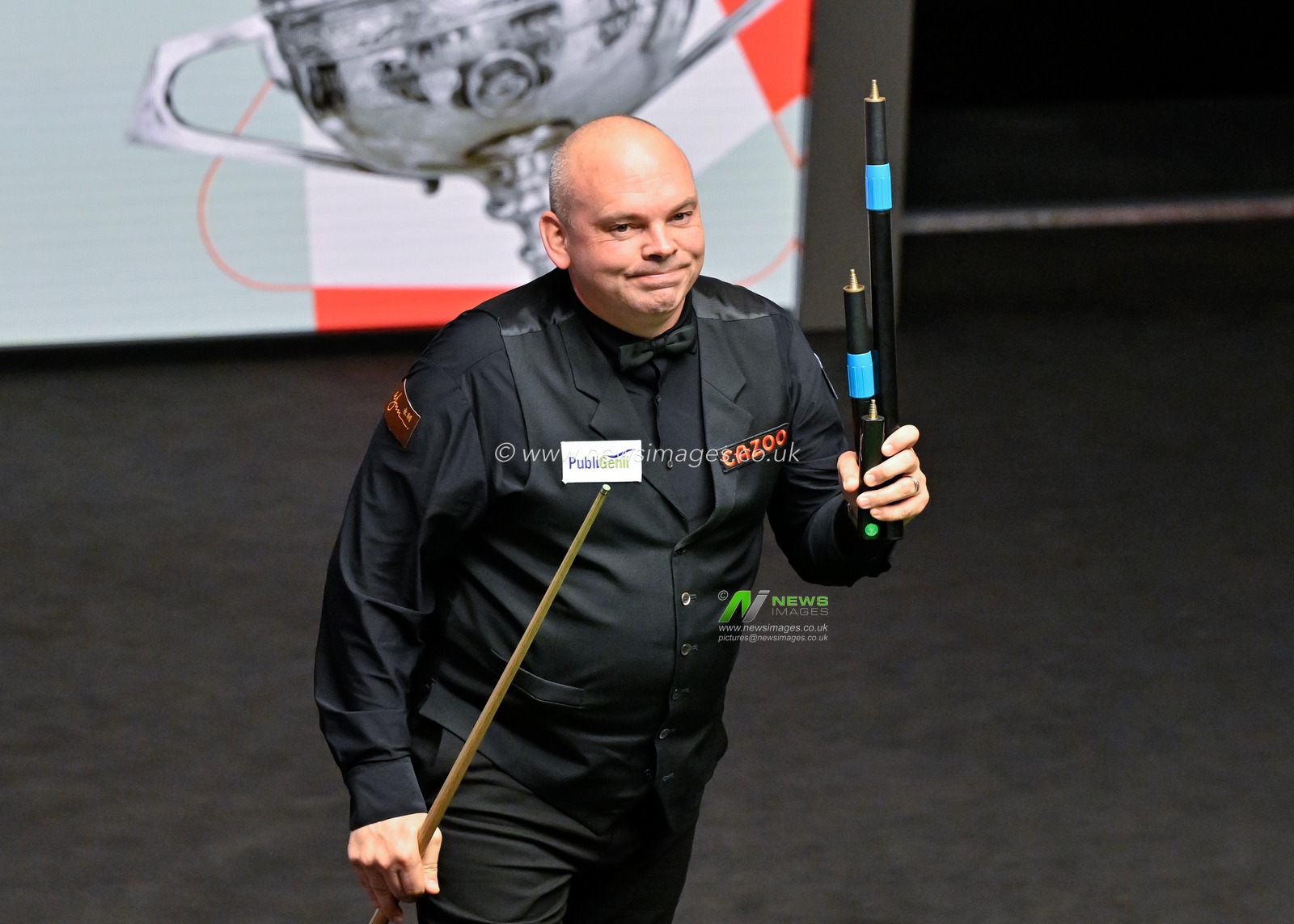 Stuart Bingham celebrates his victory over Ronnie Oâ€™Sullivan, during the Cazoo World Championships 2024 at Crucible Theatre, Sheffield, United Kingdom, 1st May 2024

(Photo by Cody Froggatt/News Images)