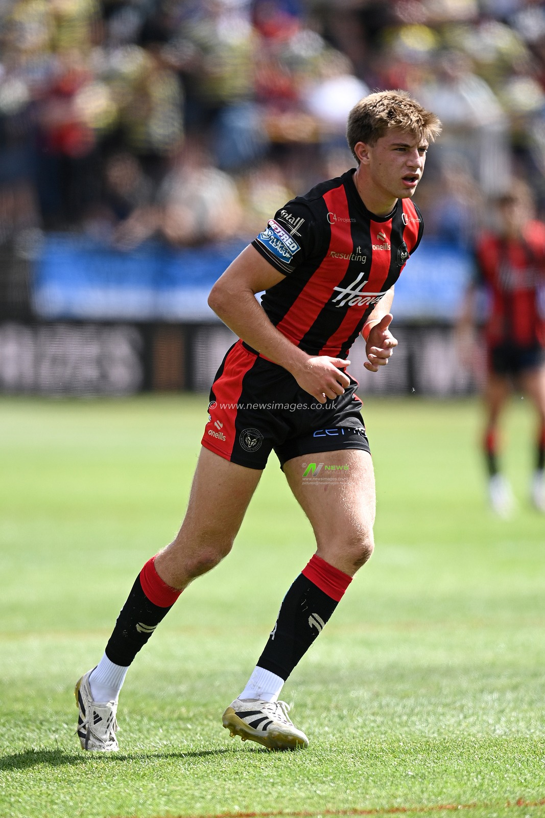 Ewan Irwin of Warrington Wolves during the Betfred Super League round 21 match Castleford Tigers vs Warrington Wolves at OneBore Stadium, Castleford, Untied Kingdom on 01 August 2026

(Photo by Ben Roberts/News Images)
