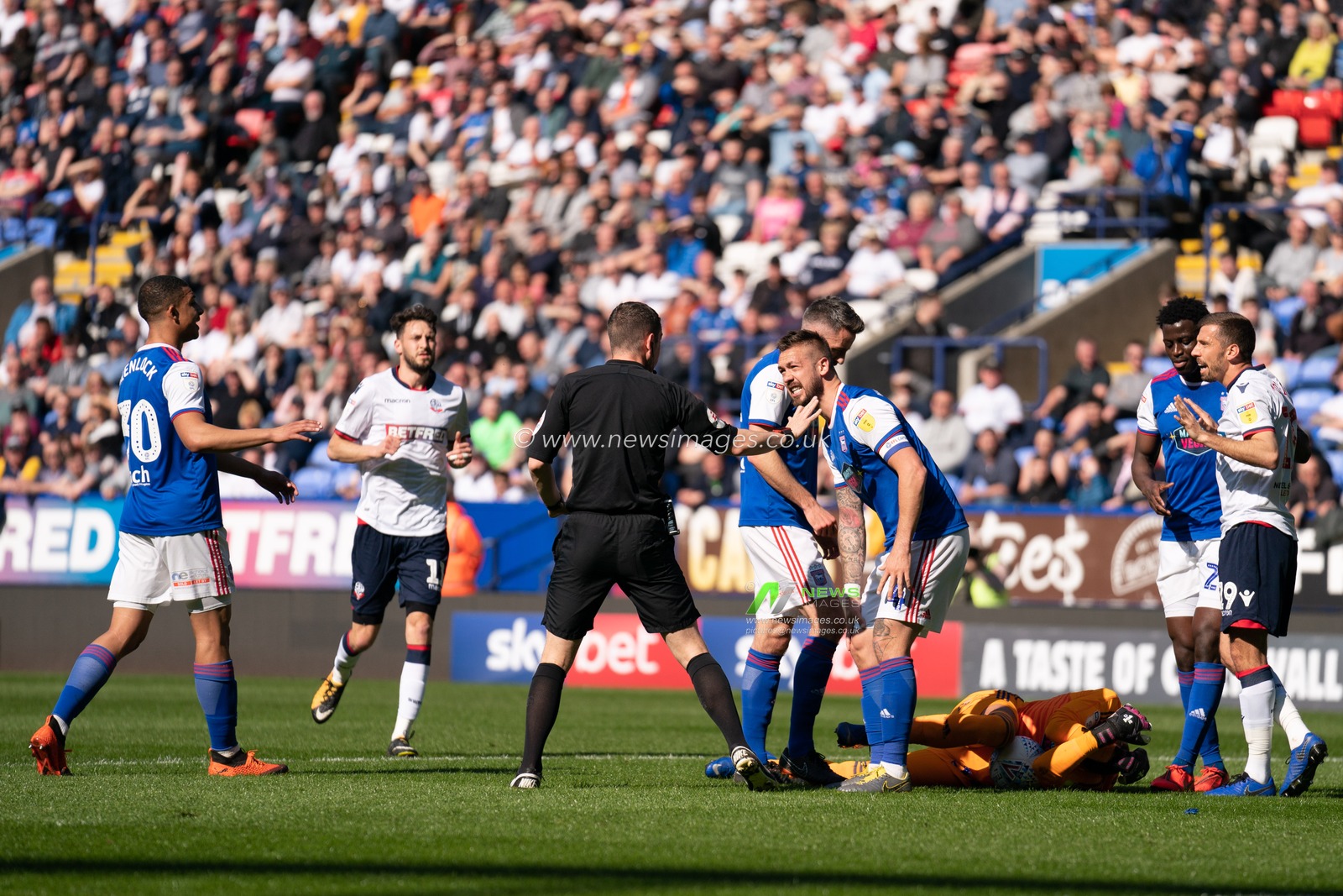 Ipswich Town Bartosz BiaÅ‚kowski goes down from a head injury

6th April 2019 , University of Bolton Stadium, Bolton, England;  Sky bet Championship Football, Bolton Wanderers vs Ipswich Town 

Credit: Terry Donnelly/News Images