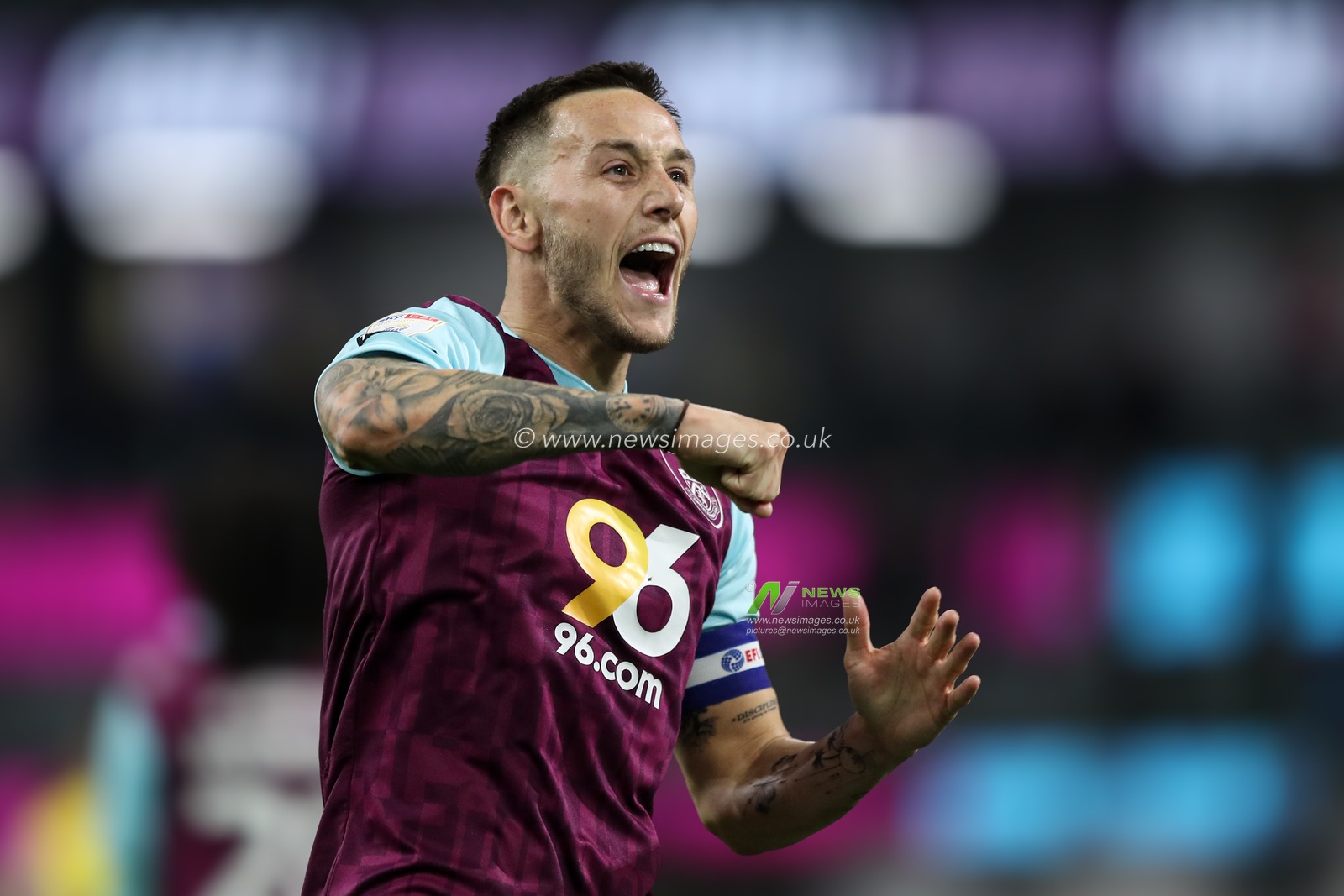 Josh Brownhill of Burnley celebrates Jaidon Anthony of Burnley goal to make it 2-0 during the Sky Bet Championship match Burnley vs Norwich City at Turf Moor, Burnley, United Kingdom, 11th April 2025

(Photo by Jorge Horsted/News Images)