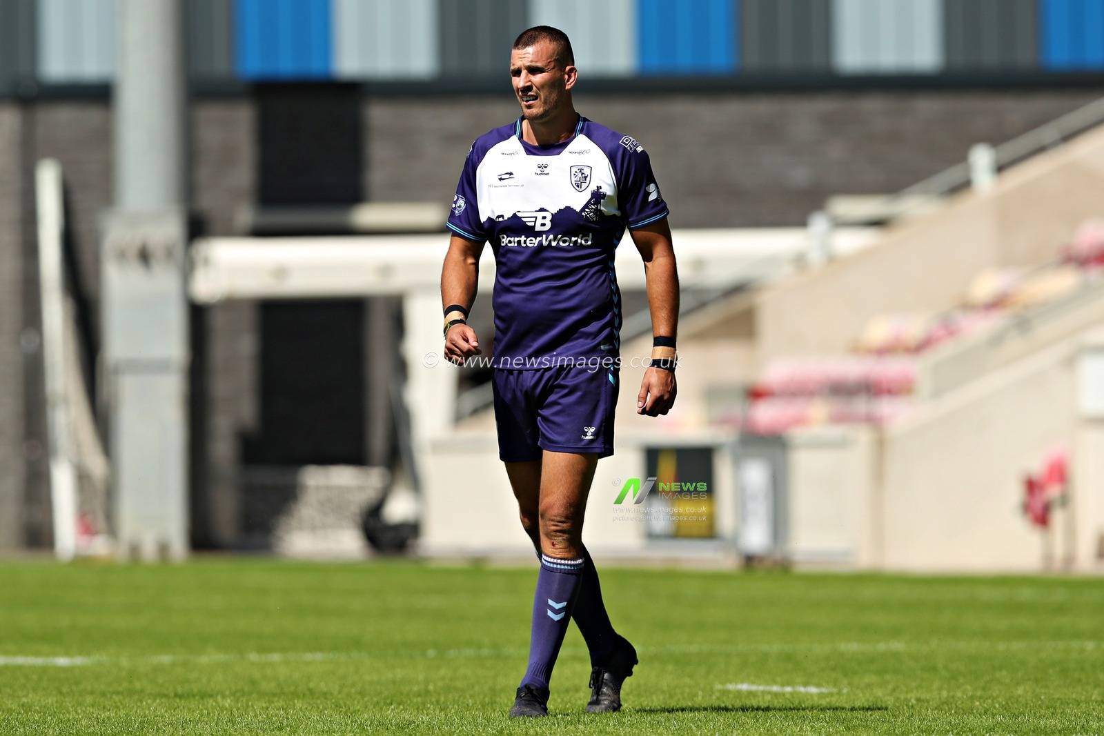 Gareth Gale of Featherstone Rovers during the Betfred Championship match York City Knights vs Featherstone Rovers at LNER Community Stadium, York, United Kingdom, 29th June 2025

(Photo by Sam Eaden/News Images)