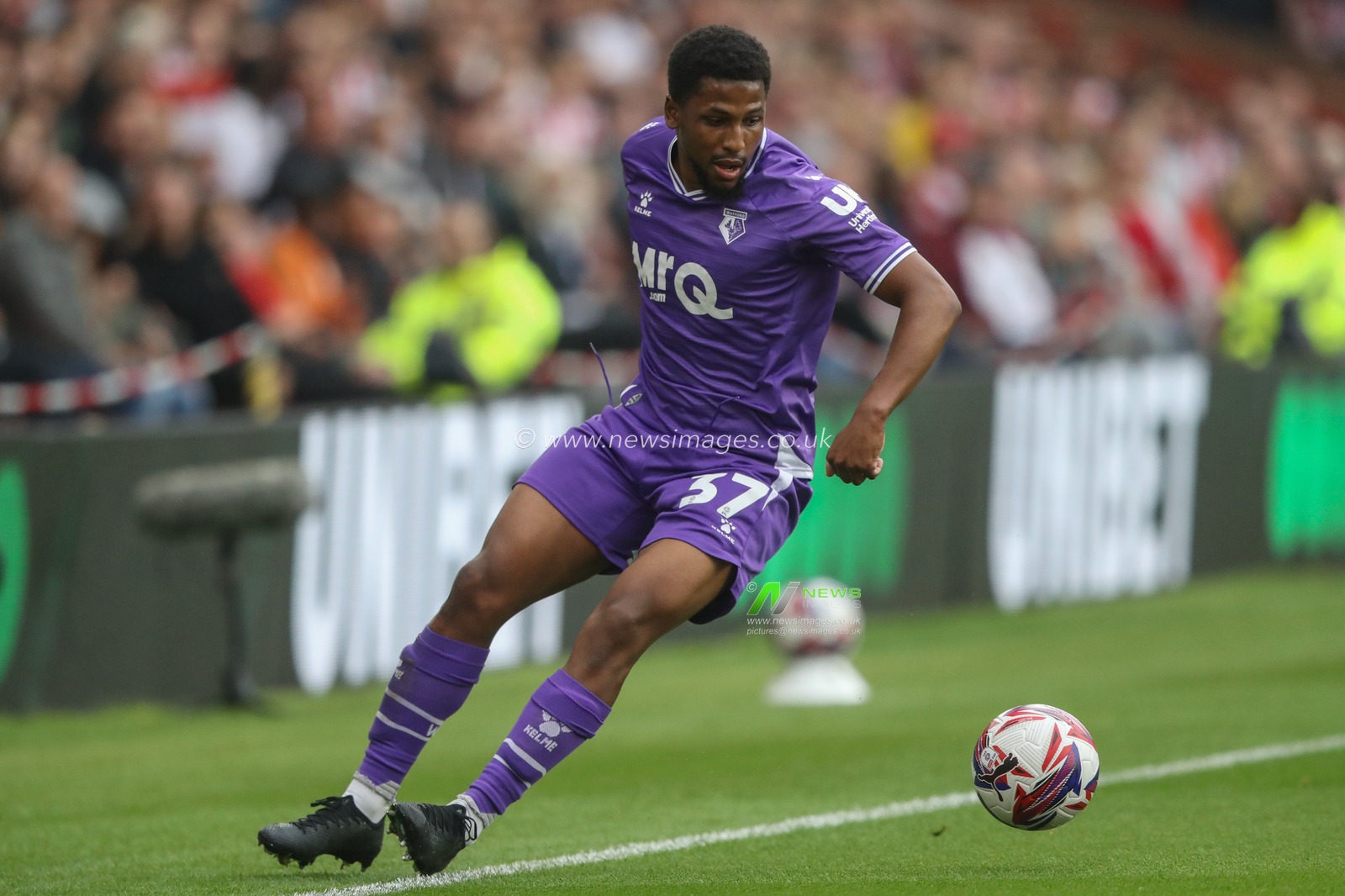 Yasser Larouci of Watford controls the ball during the Sky Bet Championship match Sheffield United vs Watford at Bramall Lane, Sheffield, United Kingdom, 1st September 2024

(Photo by Alfie Cosgrove/News Images)