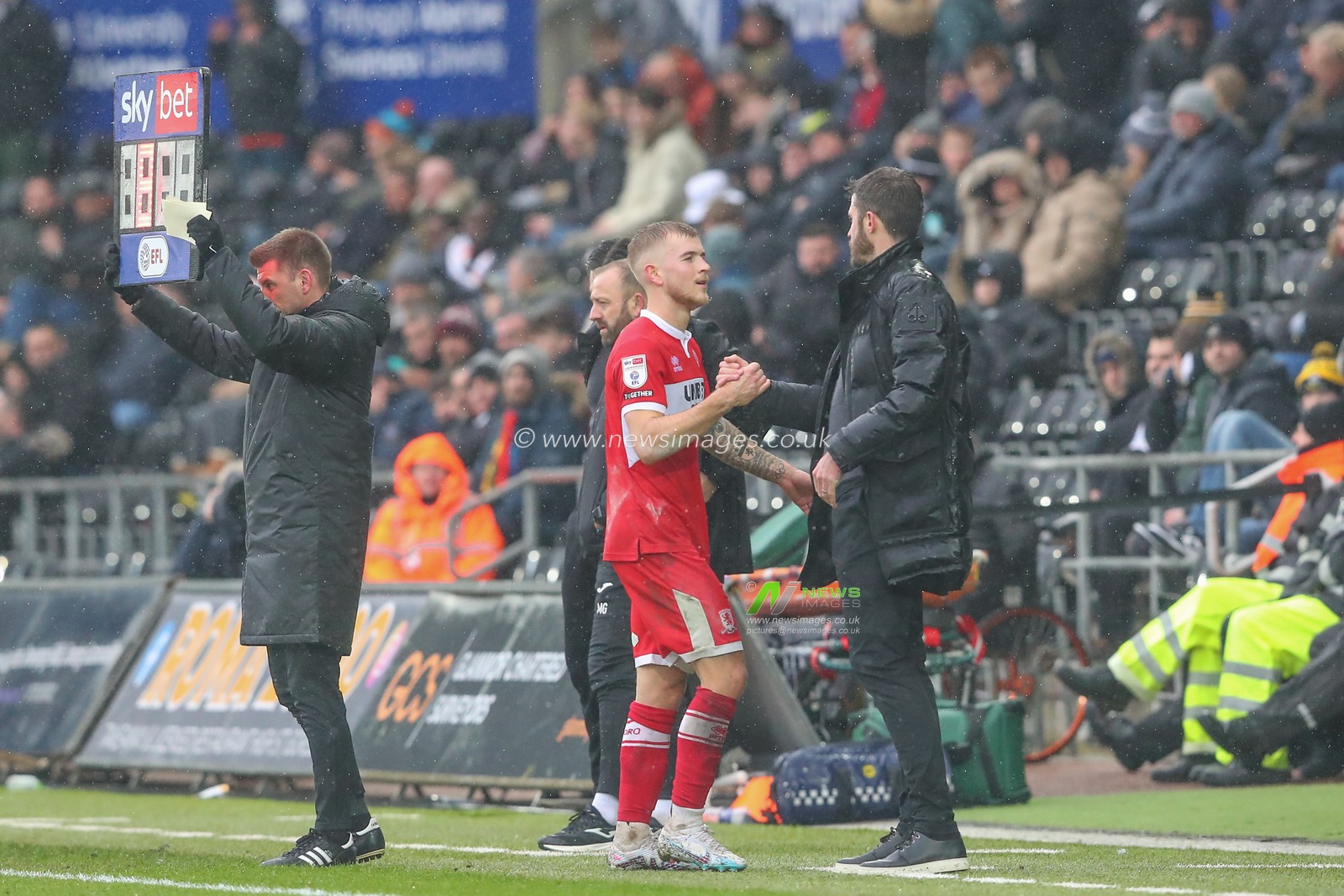 Riley McGree #8 of Middlesbrough and Michael Carrick Manager of Middlesbrough high five during the Sky Bet Championship match Swansea City vs Middlesbrough at Swansea.com Stadium, Swansea, United Kingdom, 11th March 2023

(Photo by Gareth Evans/News Images)