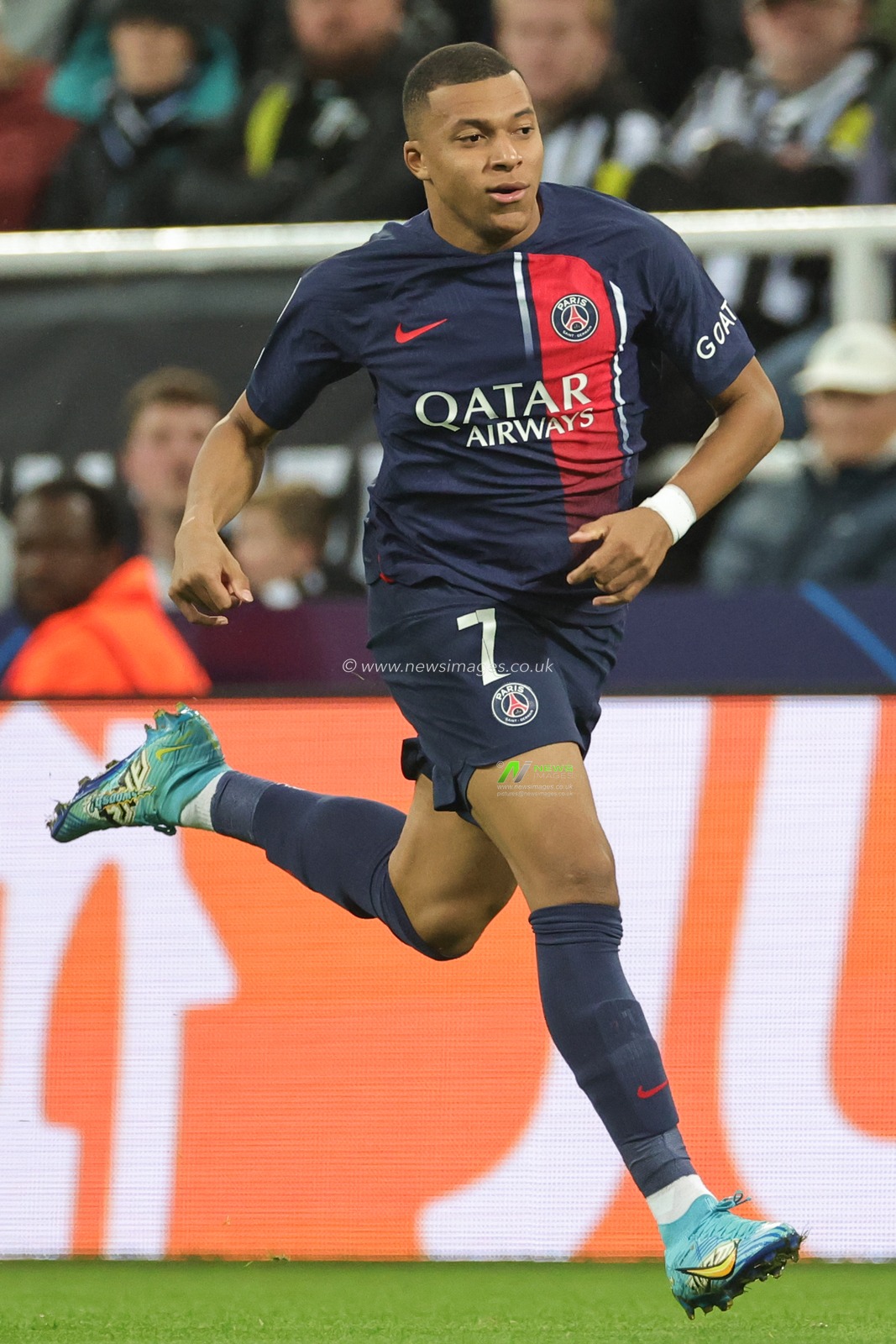 Kylian MbappÃ© #7 of Paris Saint-Germain during the UEFA Champions League match Newcastle United vs Paris Saint-Germain at St. James's Park, Newcastle, United Kingdom, 4th October 2023

(Photo by Mark Cosgrove/News Images)