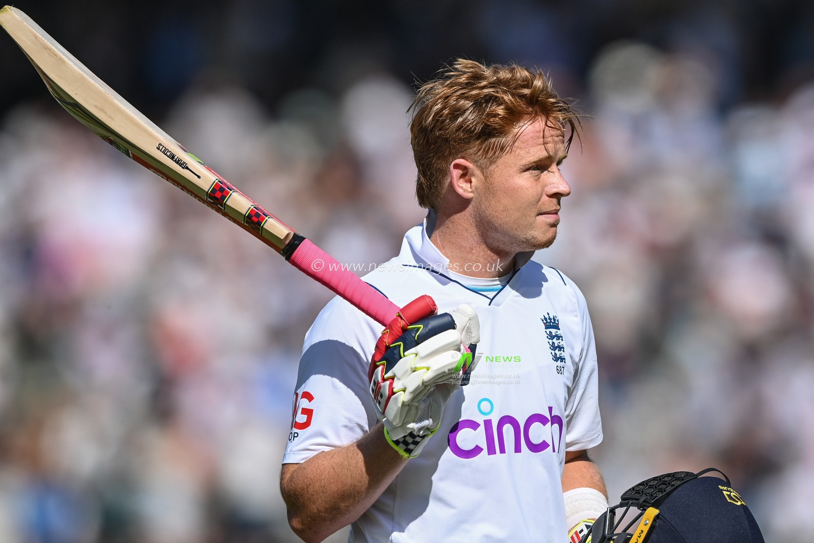 Ollie Pope of England raises his bat and acknowledges the crowd as he leaves the field of play after scoring a double century during the LV= Insurance Test match Day 2 England vs Ireland at Lords, London, United Kingdom, 2nd June 2023

(Photo by Craig Thomas/News Images)